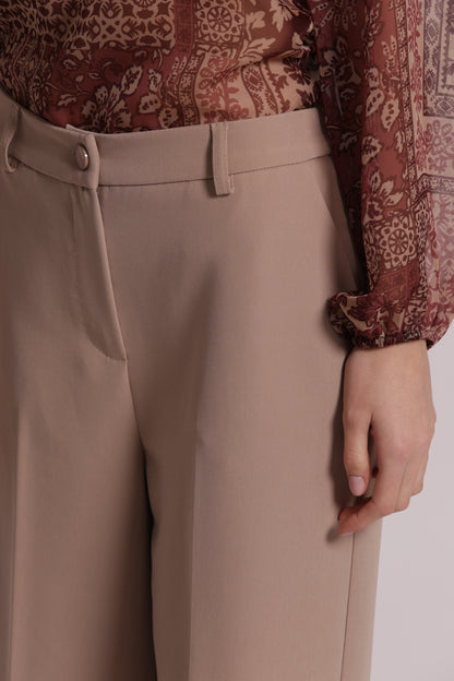 PANTALONE PALAZZO CON ELASTICO DIETRO IN TESSUTO TECNICO