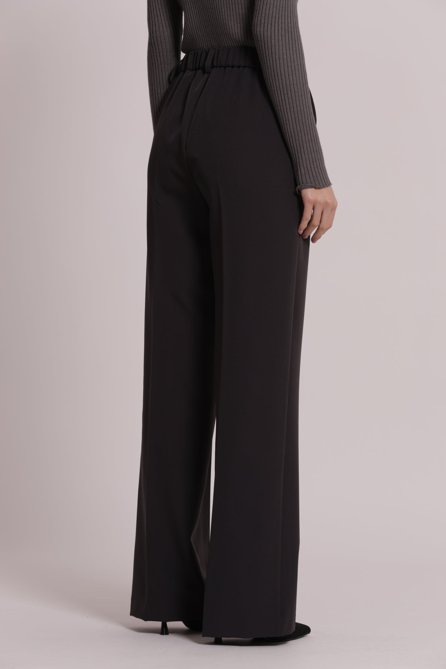 PANTALONE PALAZZO CON ELASTICO DIETRO IN TESSUTO TECNICO