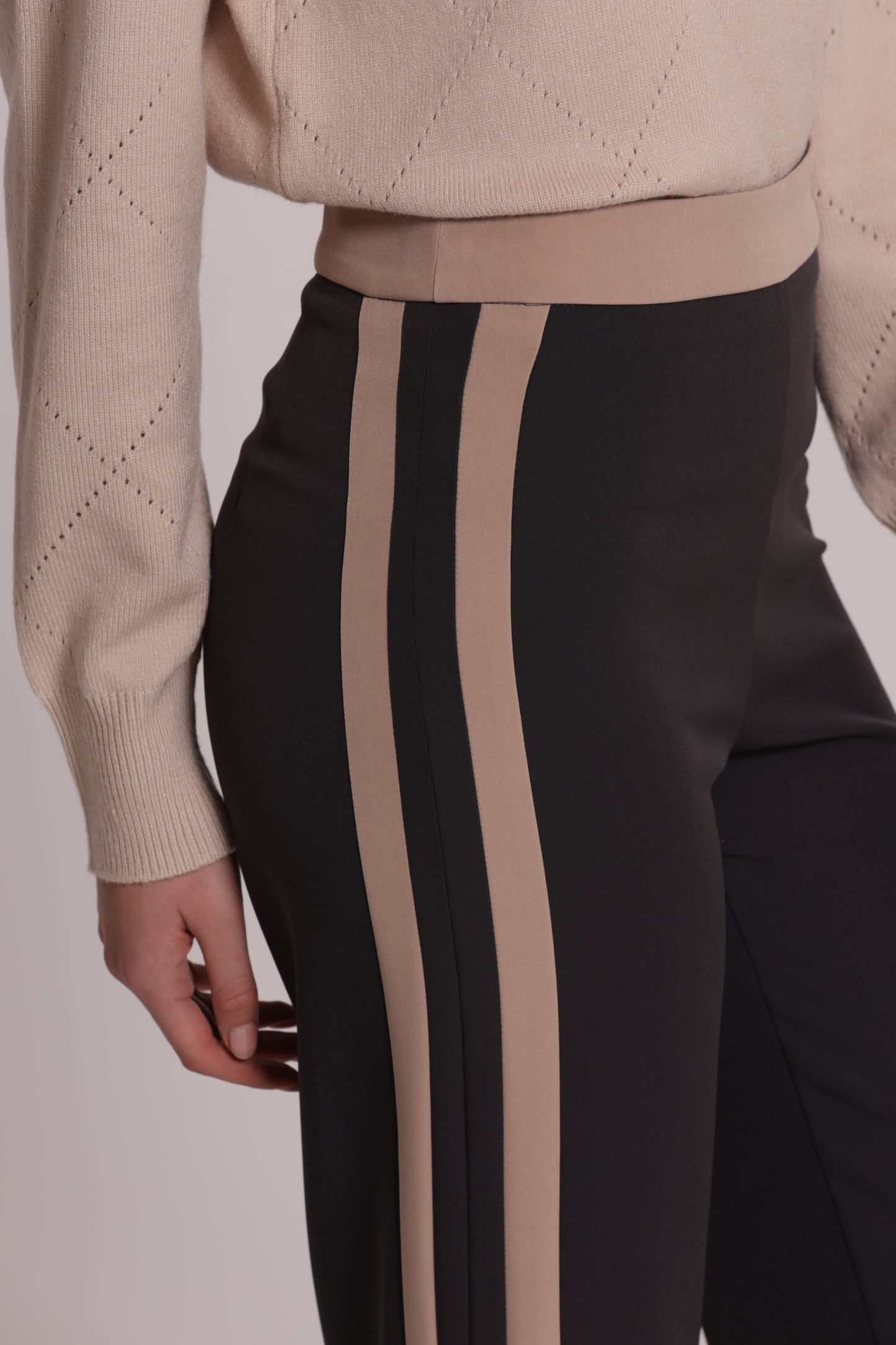 PANTALONE BICOLOR IN TESSUTO TECNICO
