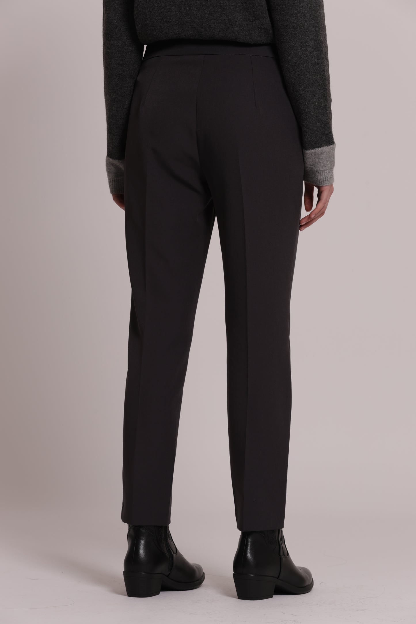 PANTALONE PANCIA PIATTA IN TESSUTO TECNICO