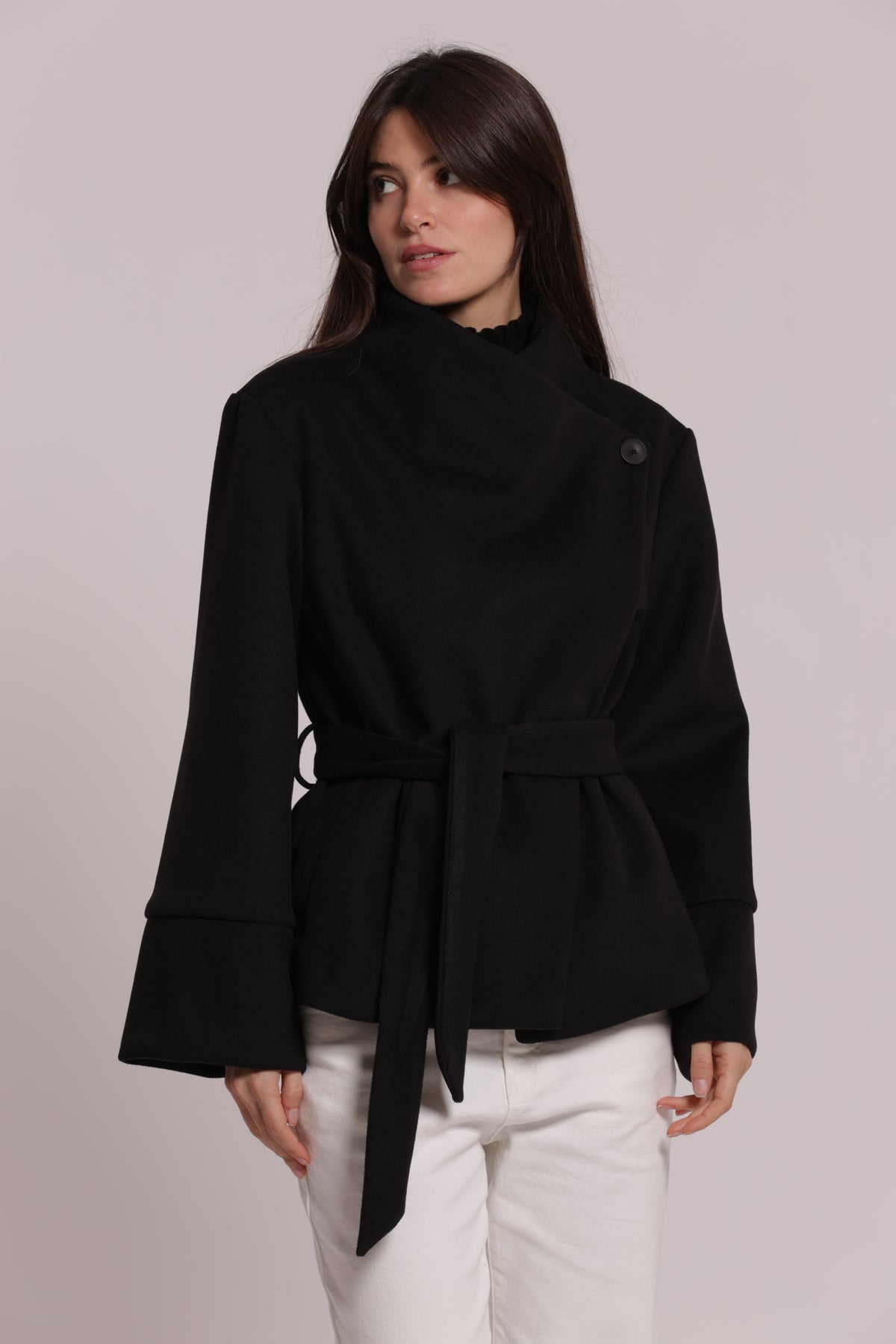 CAPPOTTO CORTO CON CINTURA