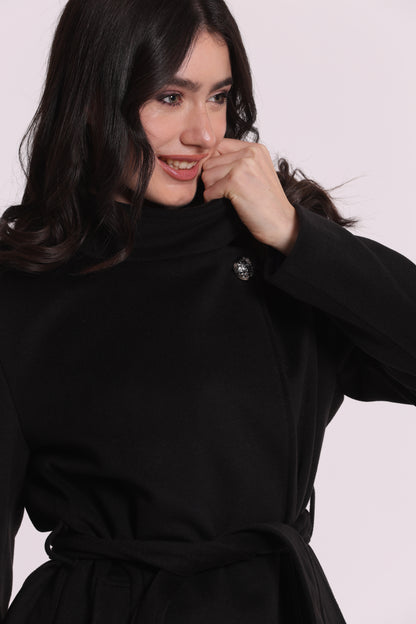 CAPPOTTO CON CINTURA E BOTTONI MILITARI