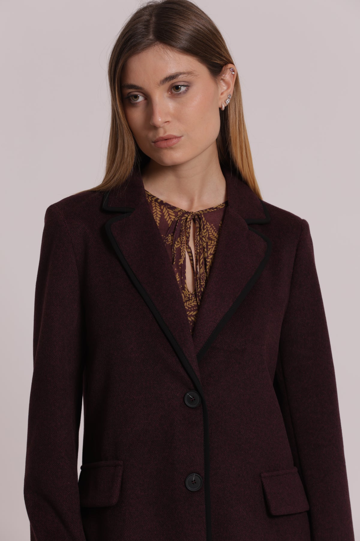 CAPPOTTO BARONETTO SFODERATO CON DETTAGLI NERI