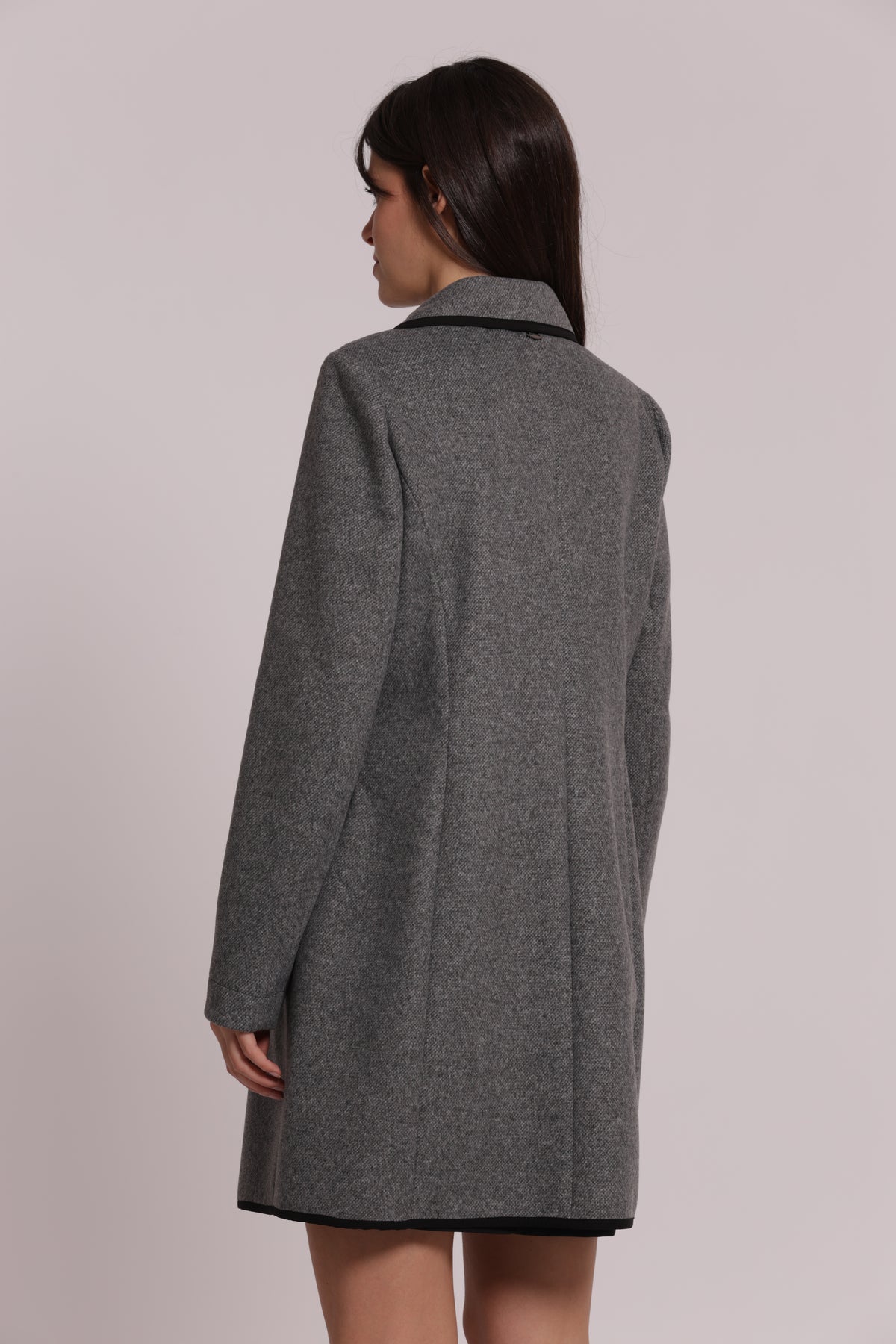 CAPPOTTO BARONETTO SFODERATO CON DETTAGLI NERI