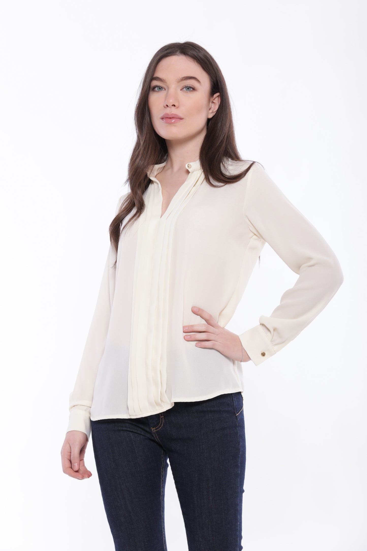 BLUSA CON PIEGHE SUL DAVANTI