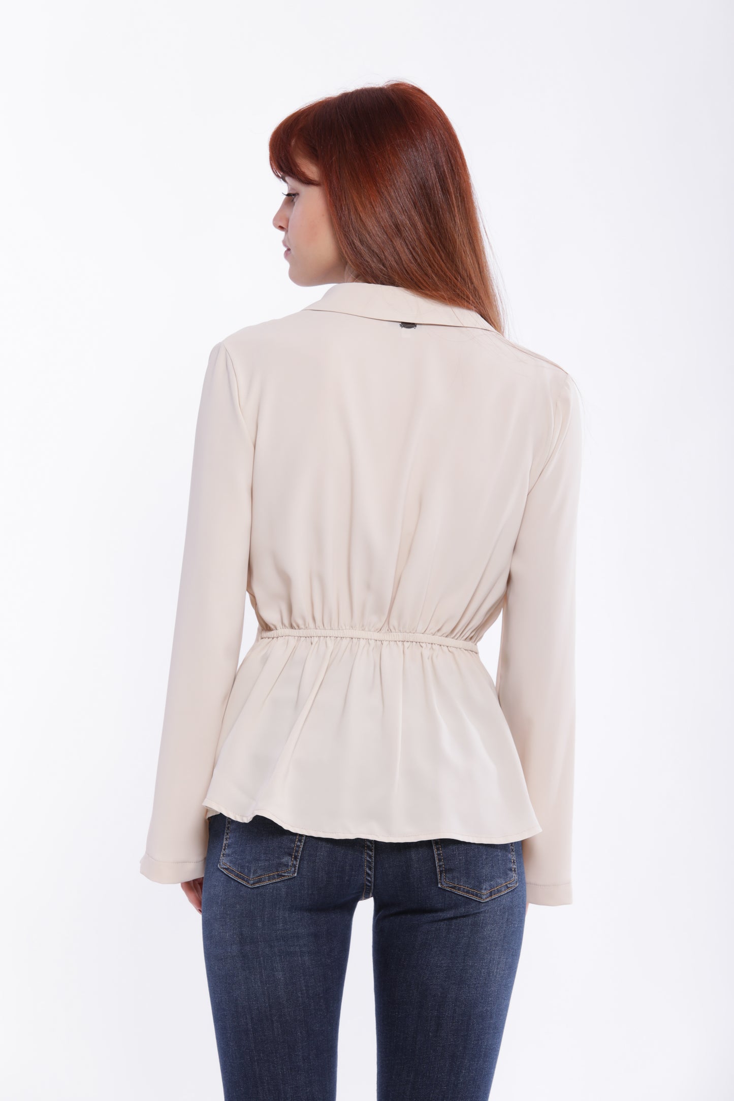 BLUSA CON NODO