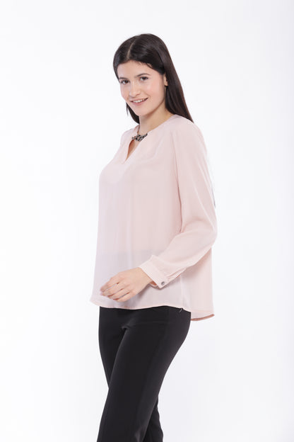 BLUSA CON DETTAGLIO FIBBIA SU COLLO