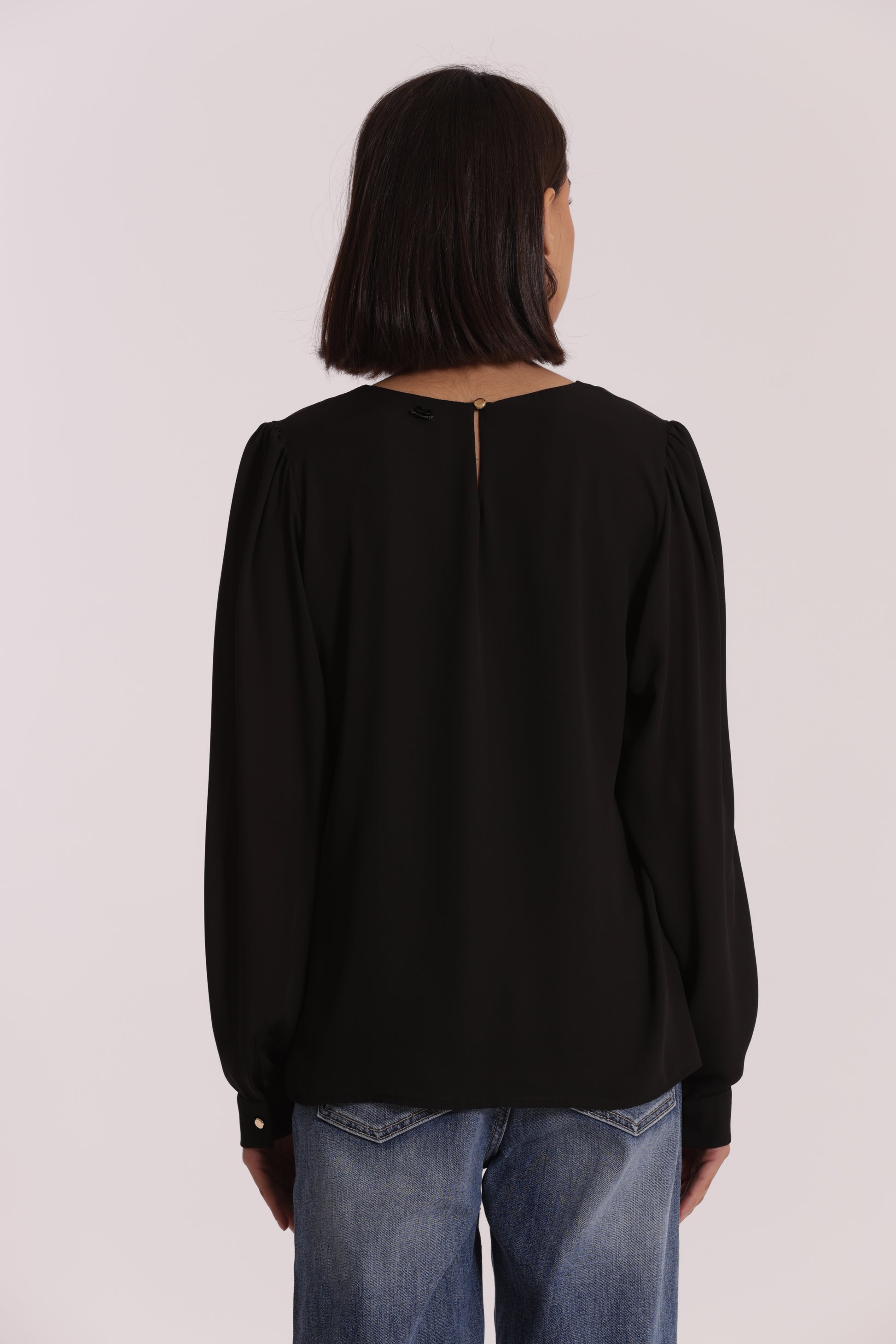 BLUSA CON PIEGHE