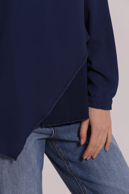 BLUSA CON APERTURA FRONTALE DIAGONALE