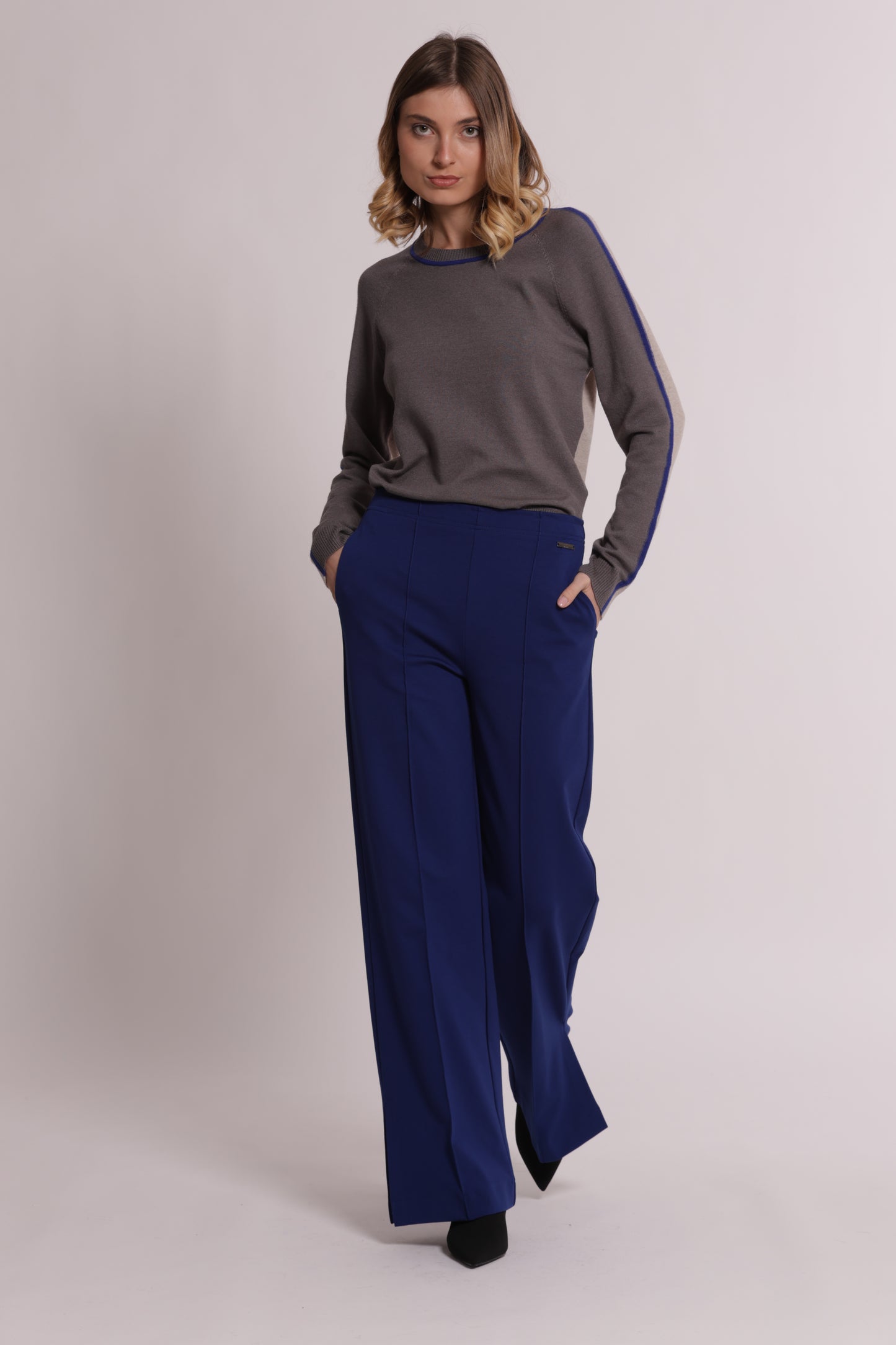 PANTALONE CON SPACCO IN PUNTO MILANO