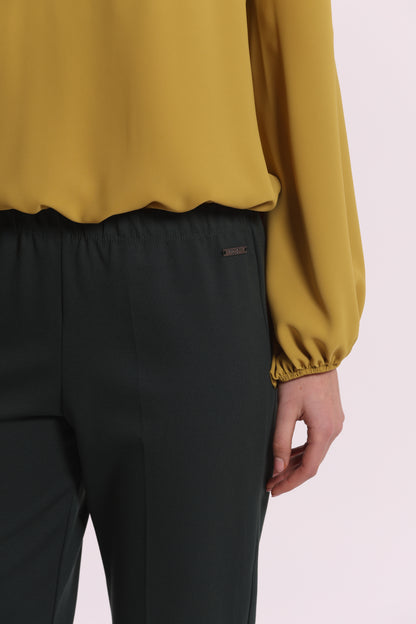 PANTALONE CON RISVOLTO IN PUNTO MILANO