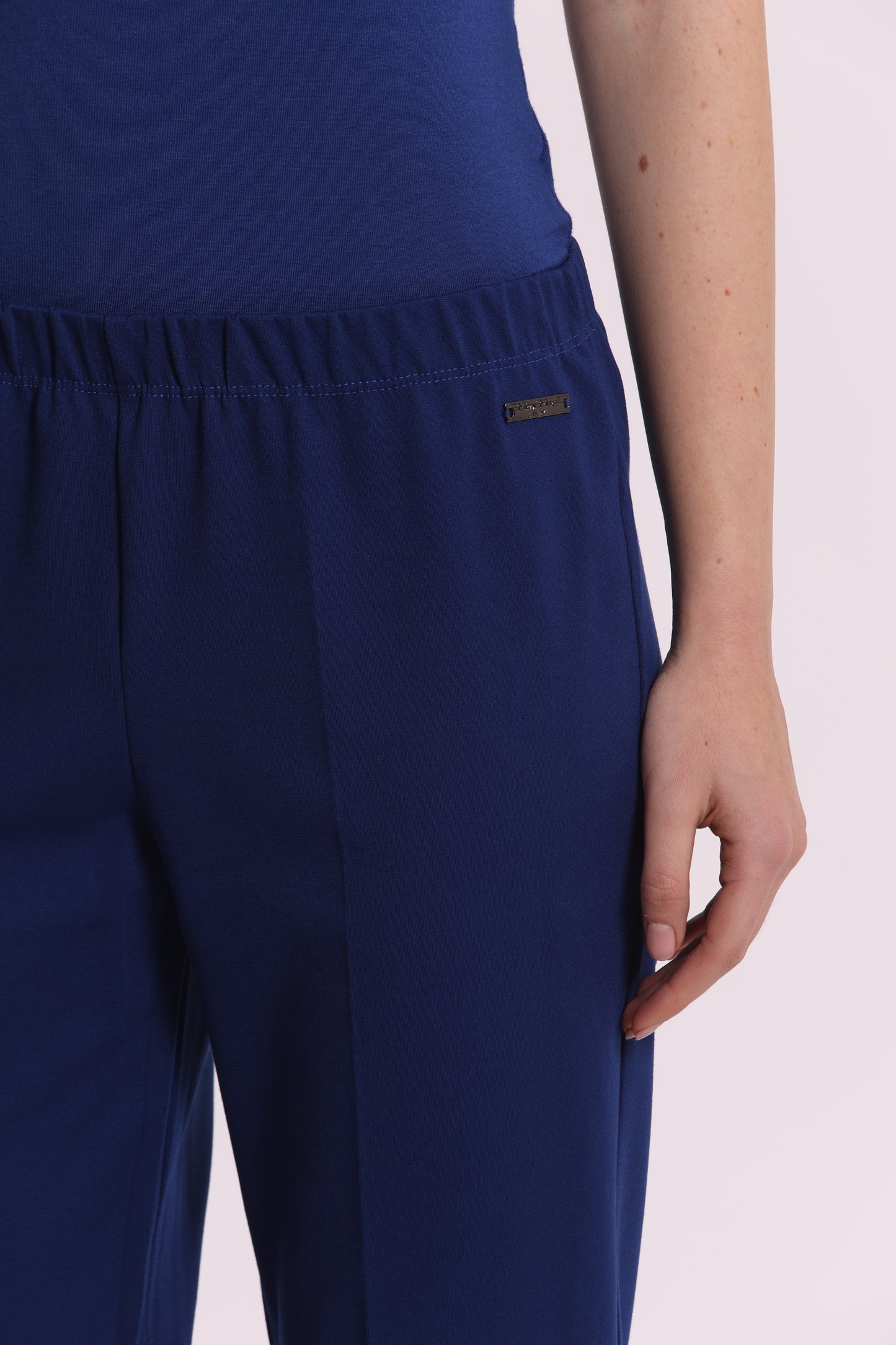 PANTALONE CON RISVOLTO IN PUNTO MILANO