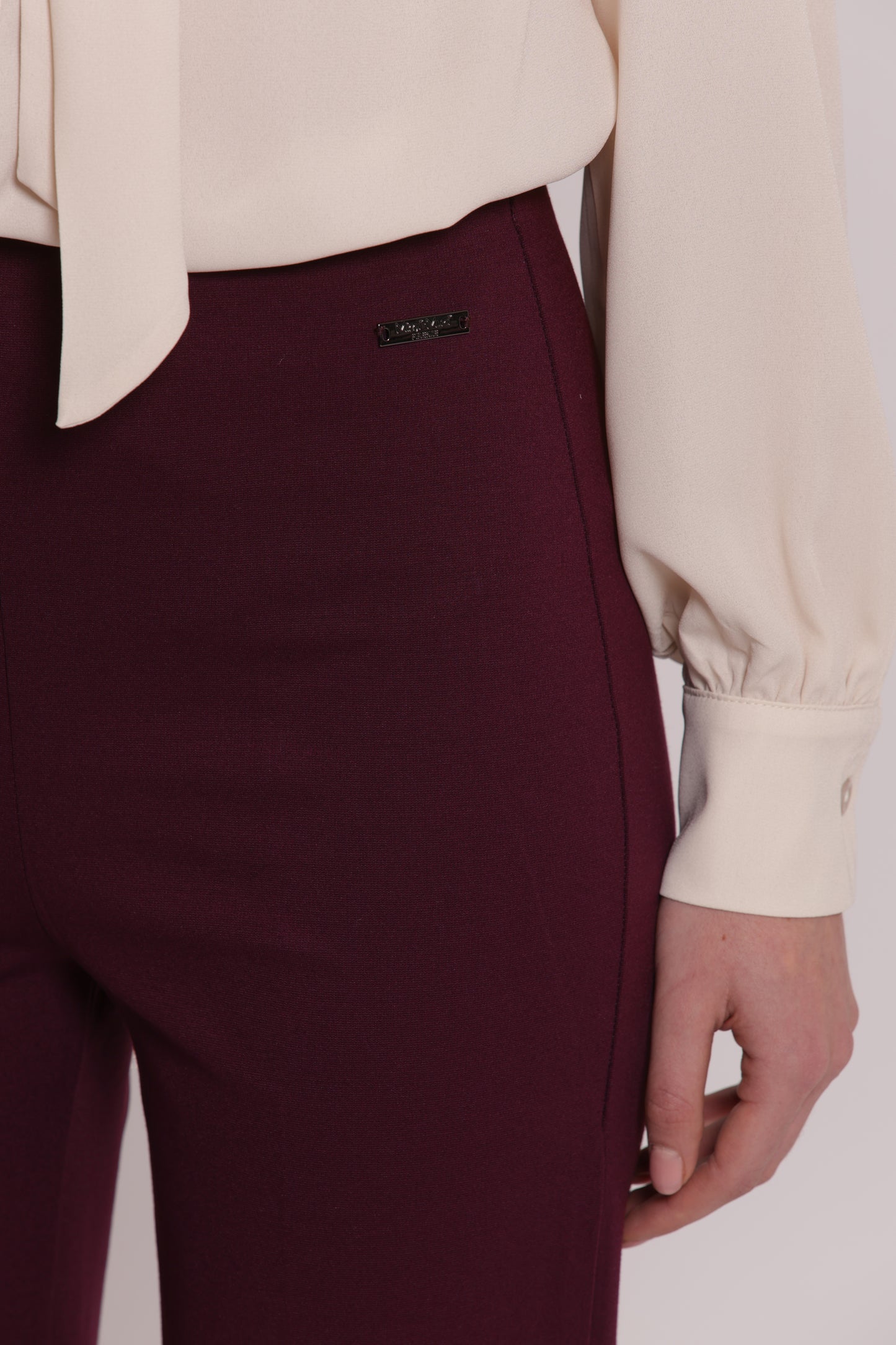 PANTALONE FLARE IN PUNTO MILANO