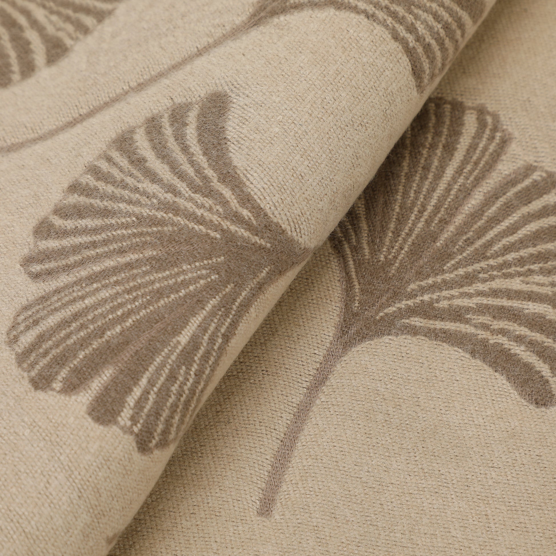 SCIARPA CON FOGLIE GINKGO