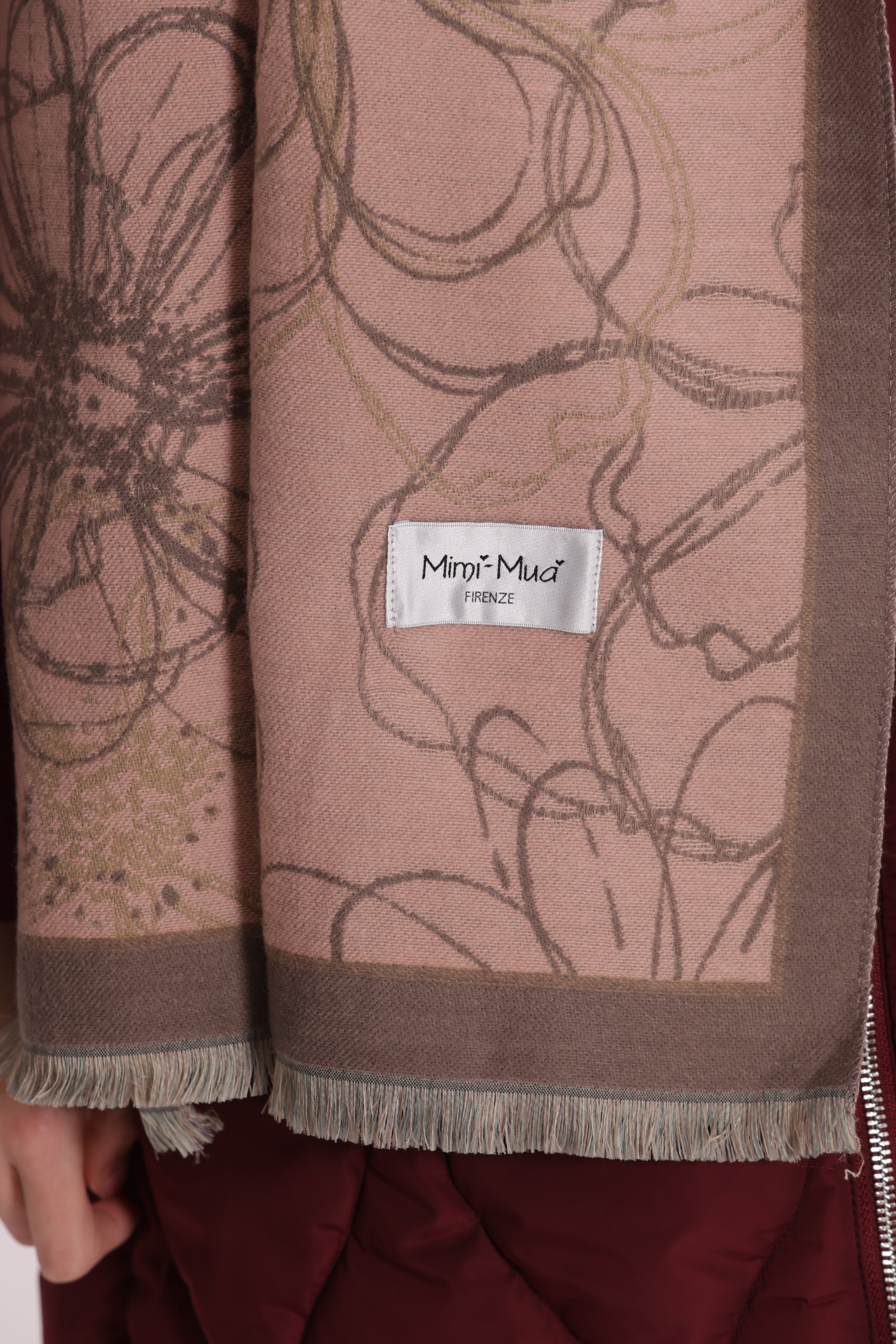SCIARPA CON DISEGNO DI FIORI