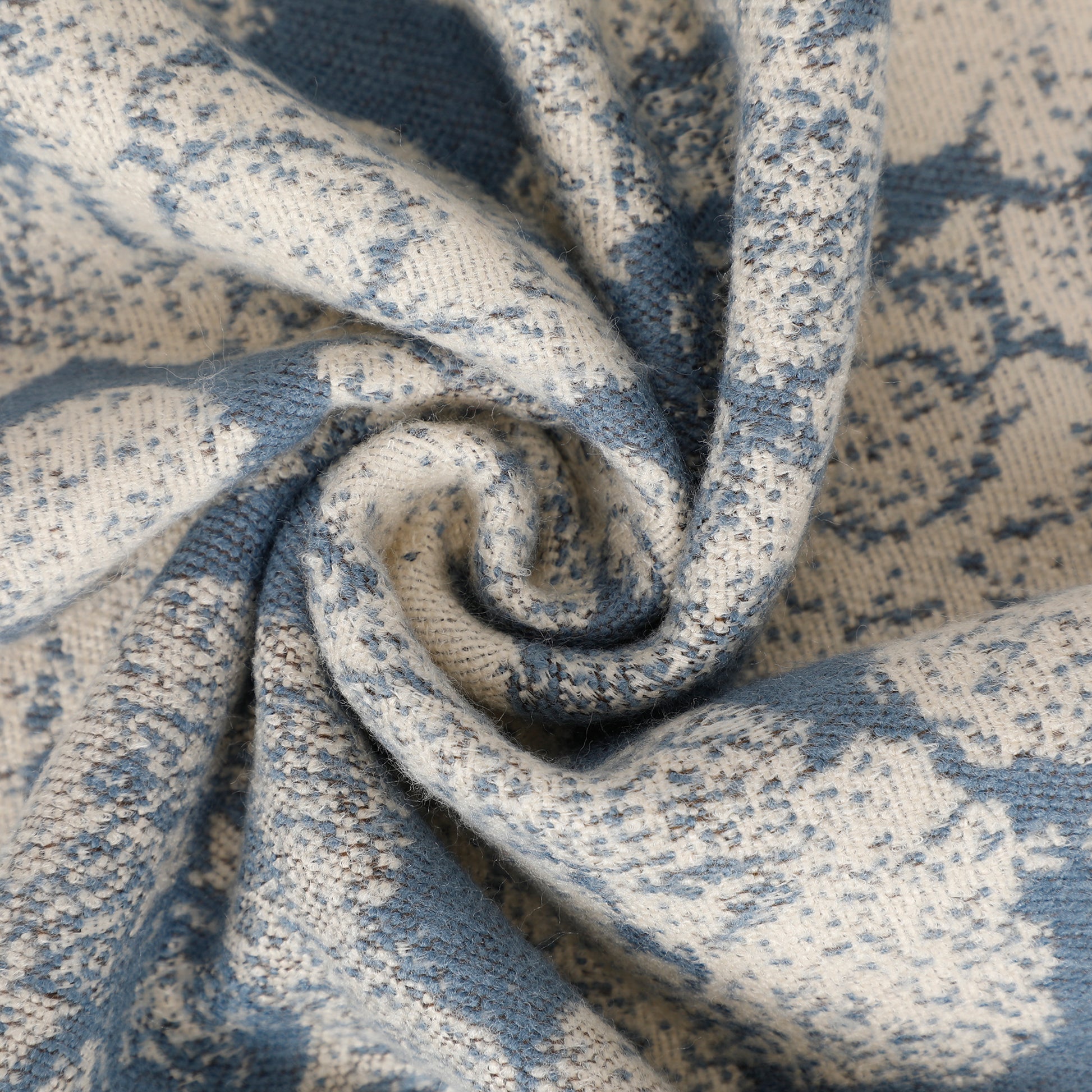 SCIARPA CON FIORI E CORNICE