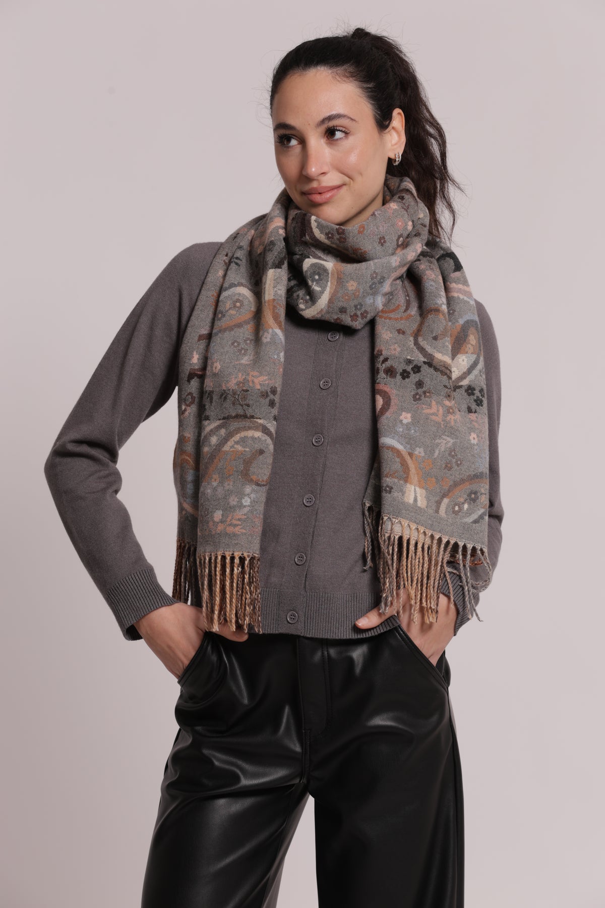 SCIARPA CON DISEGNO PAISLEY