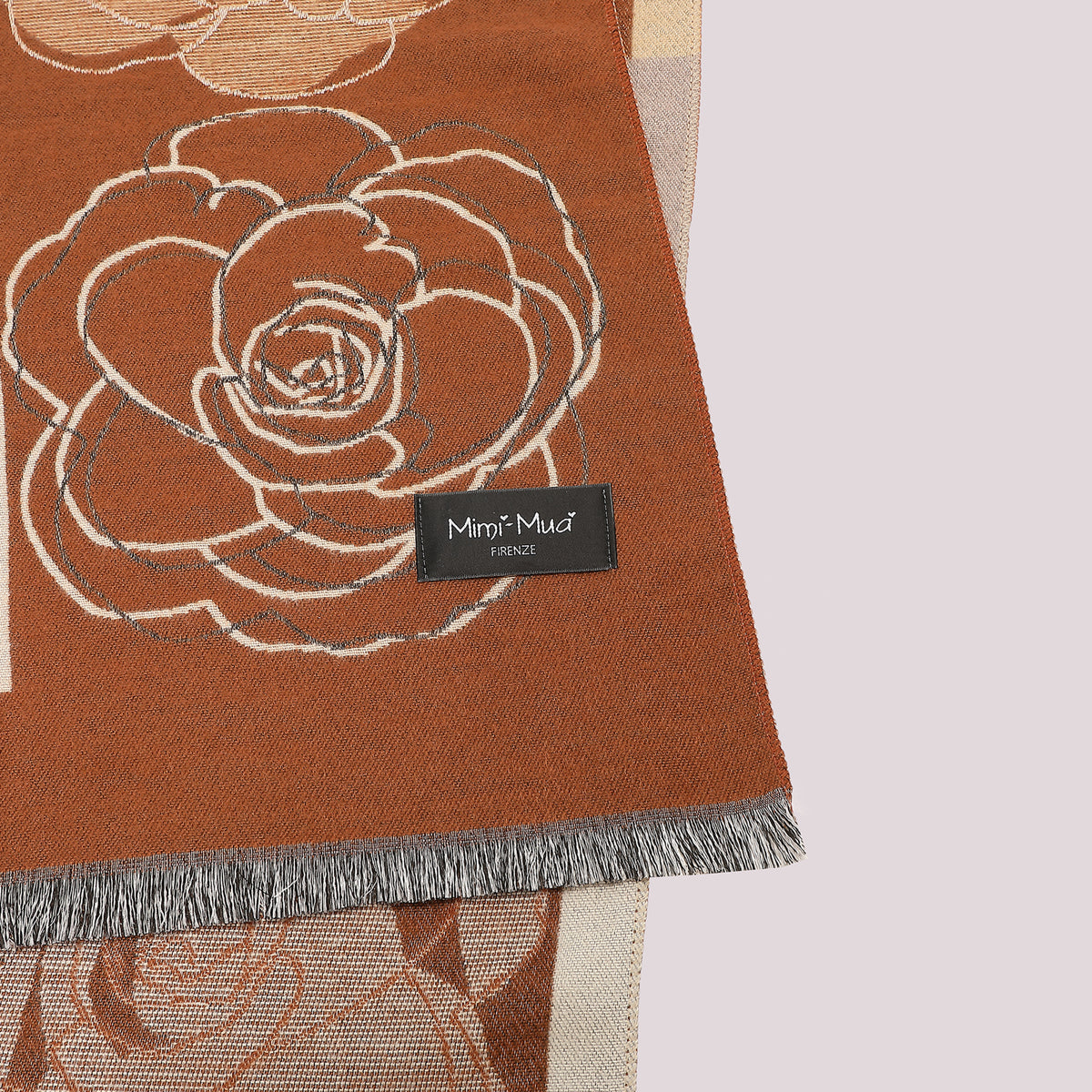 SCIARPA CON FIORI SU FONDO A SCACCHI