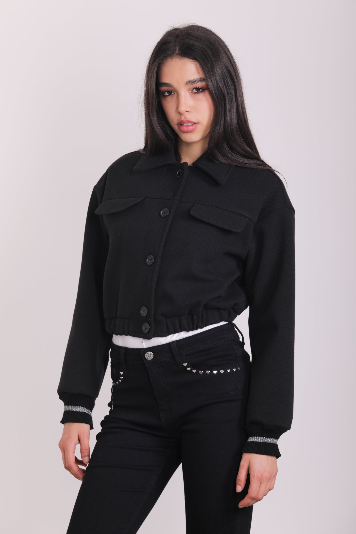 CAPPOTTO CROPPED CON TASCHE