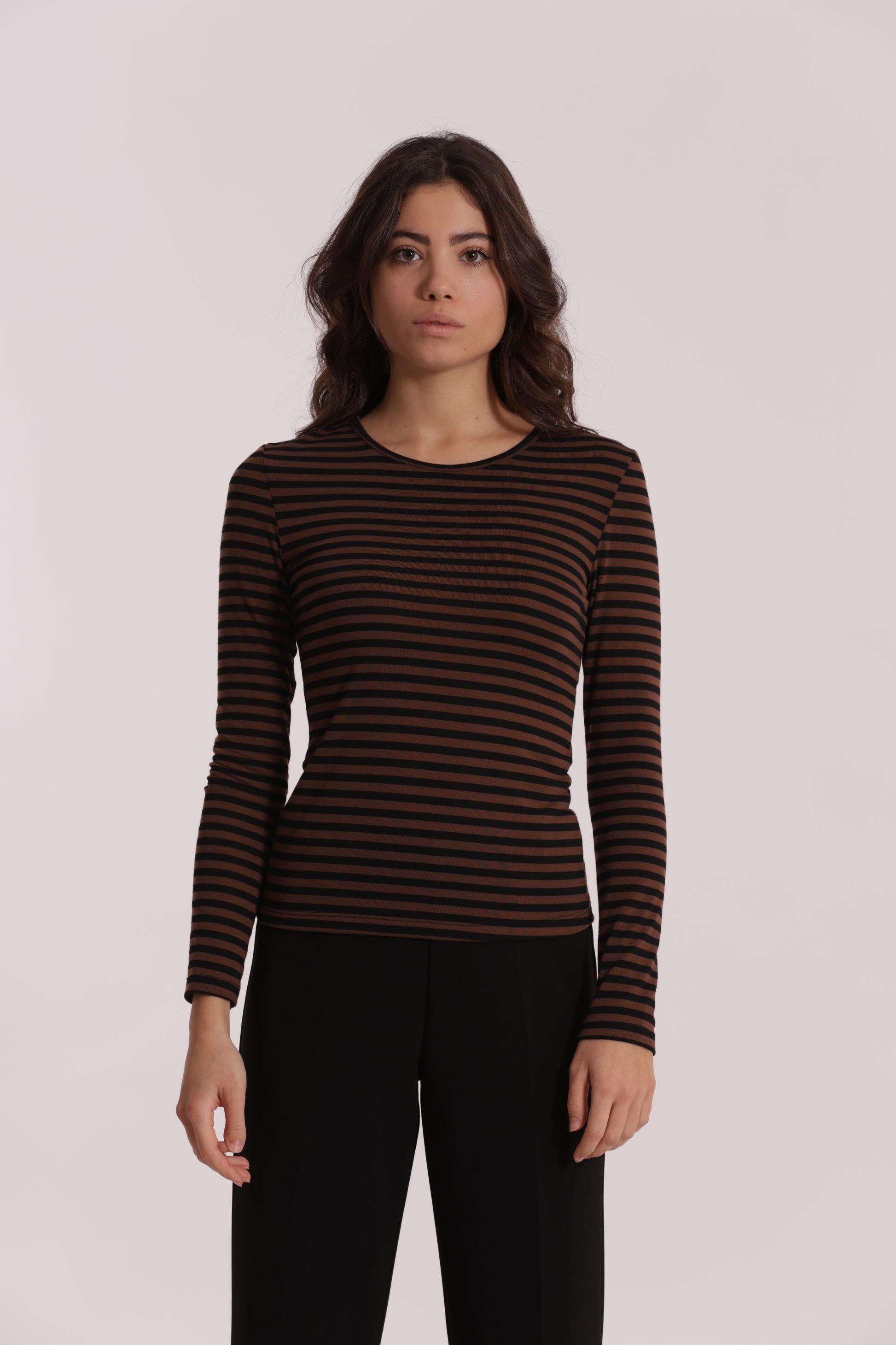 MAGLIA SCOLLO TONDO A RIGHE