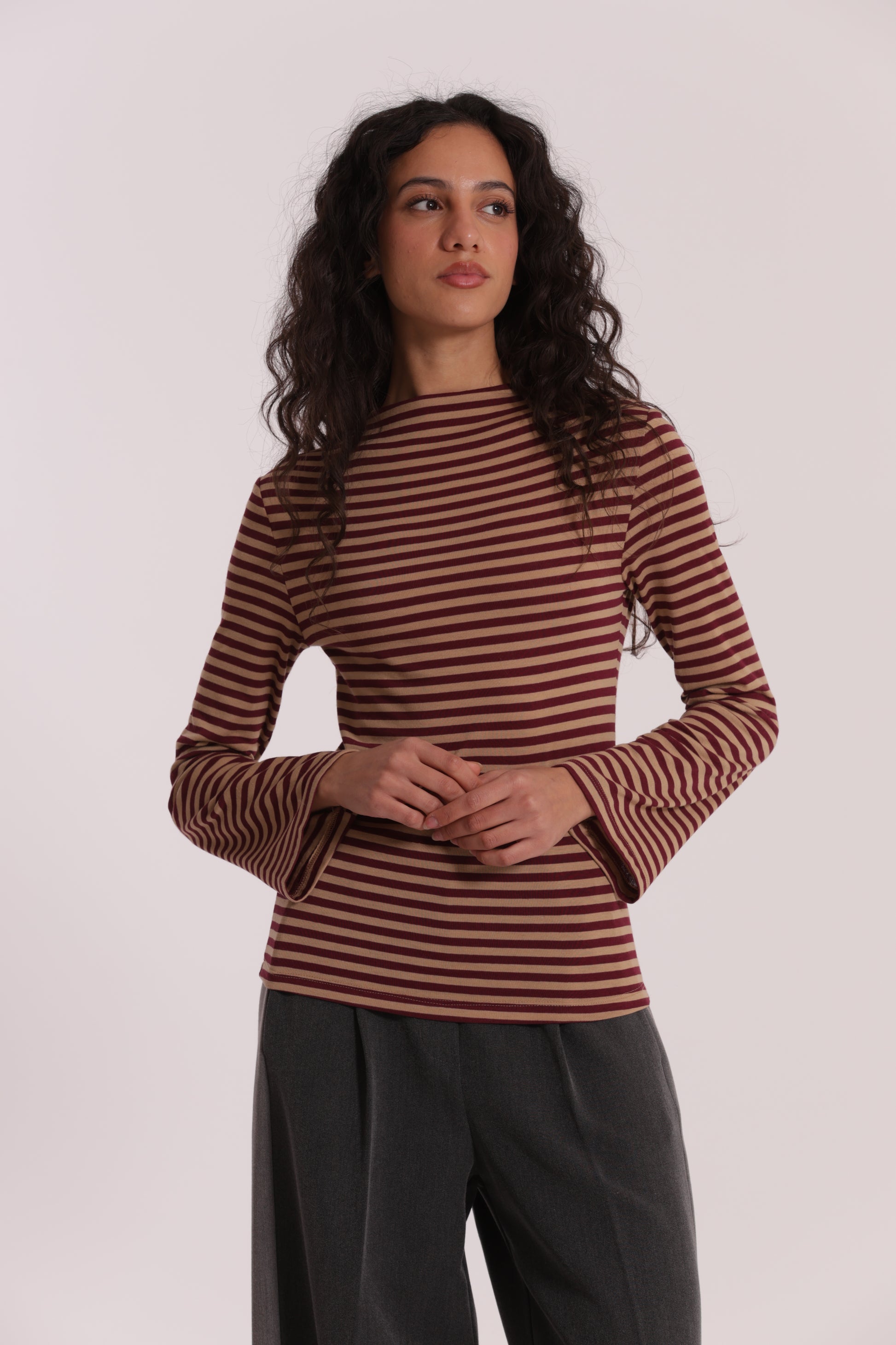 MAGLIA COLLO A VULCANO A RIGHE