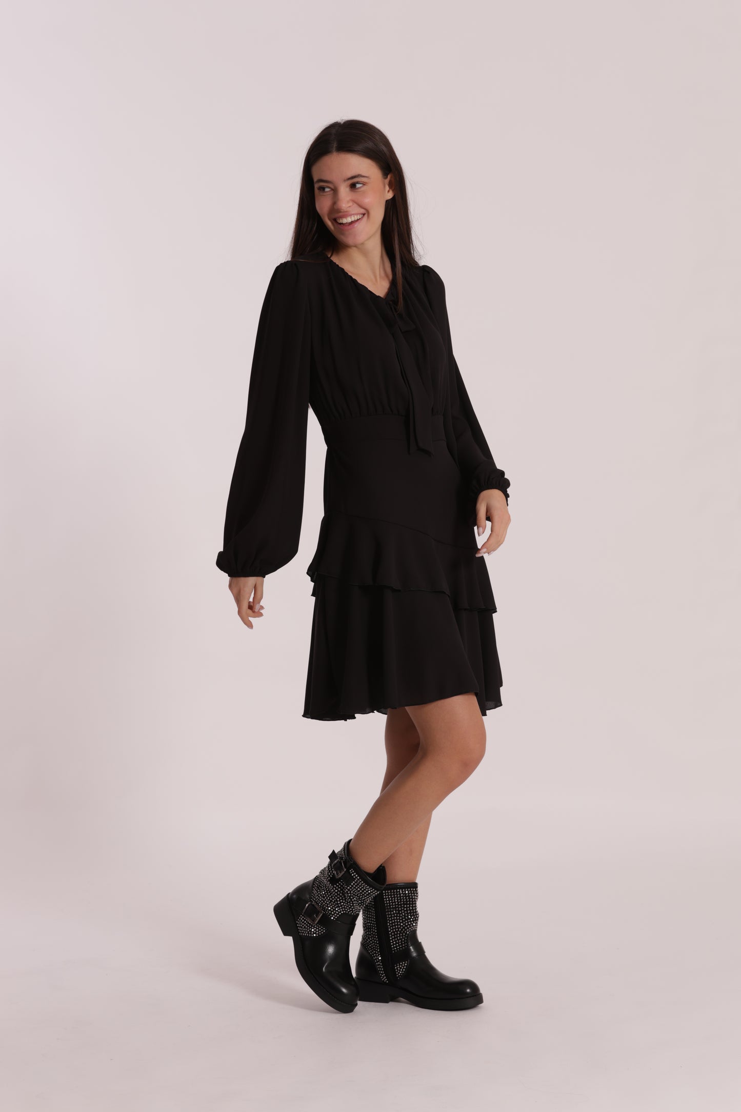 ABITO CORTO IN GEORGETTE CON ROUCHES