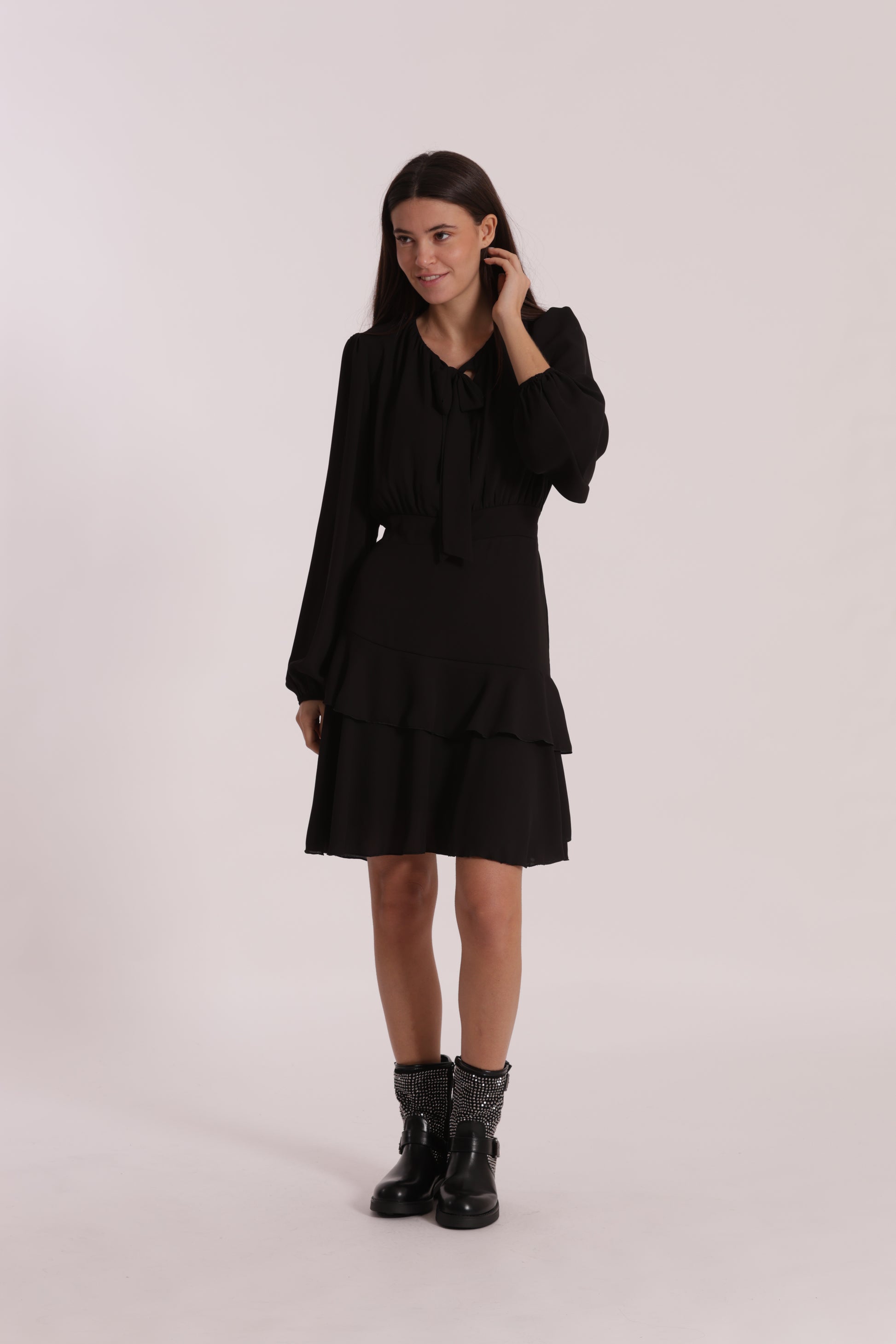 ABITO CORTO IN GEORGETTE CON ROUCHES