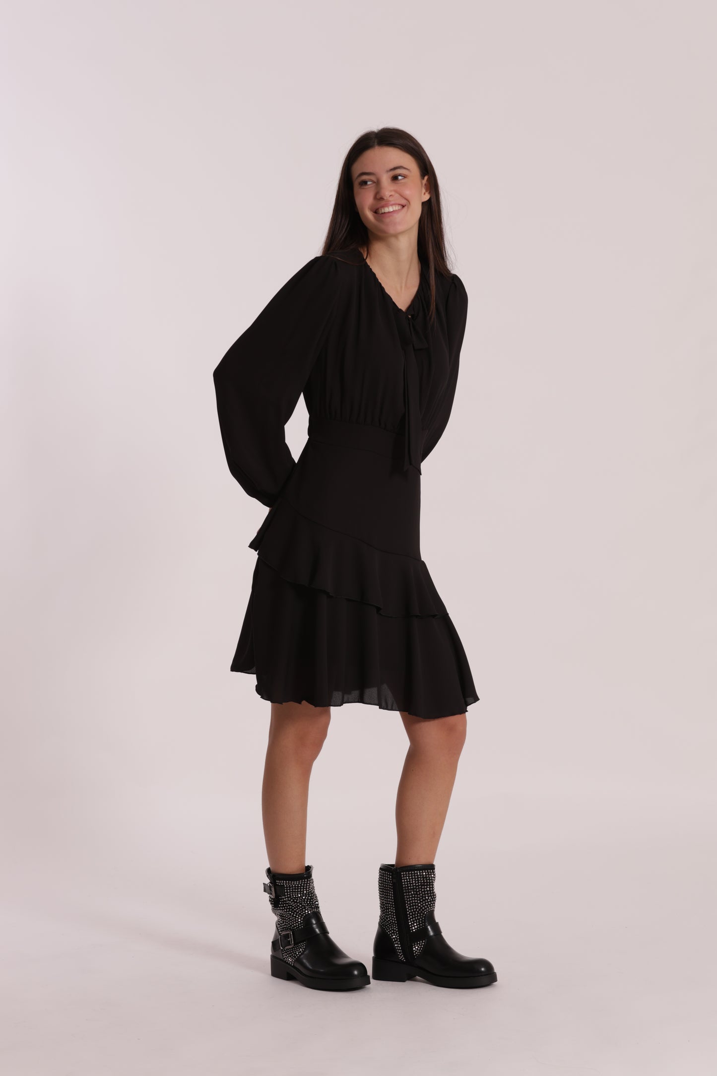 ABITO CORTO IN GEORGETTE CON ROUCHES