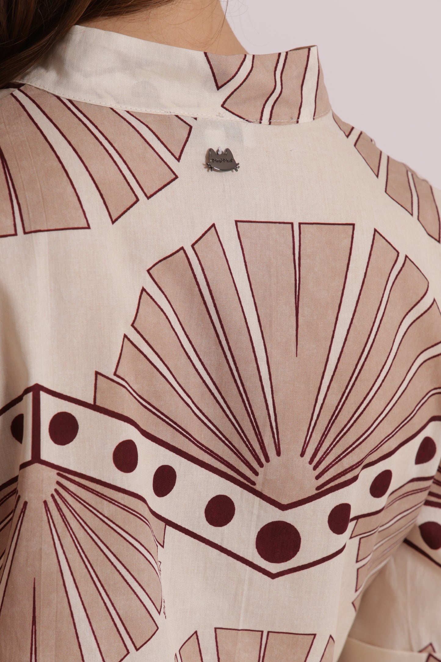BLUSA A MANICHE CORTE IN FANTASIA