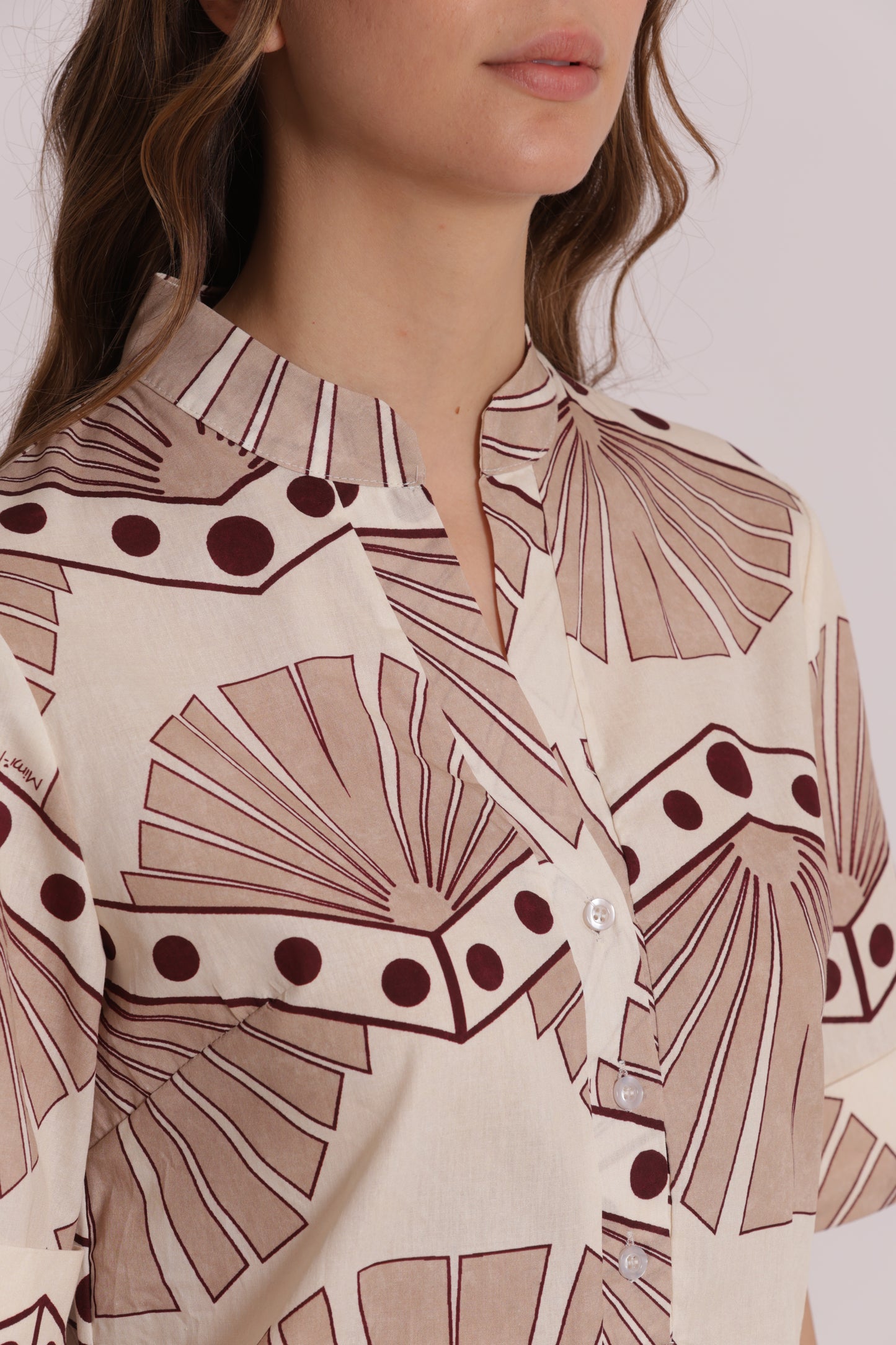 BLUSA A MANICHE CORTE IN FANTASIA