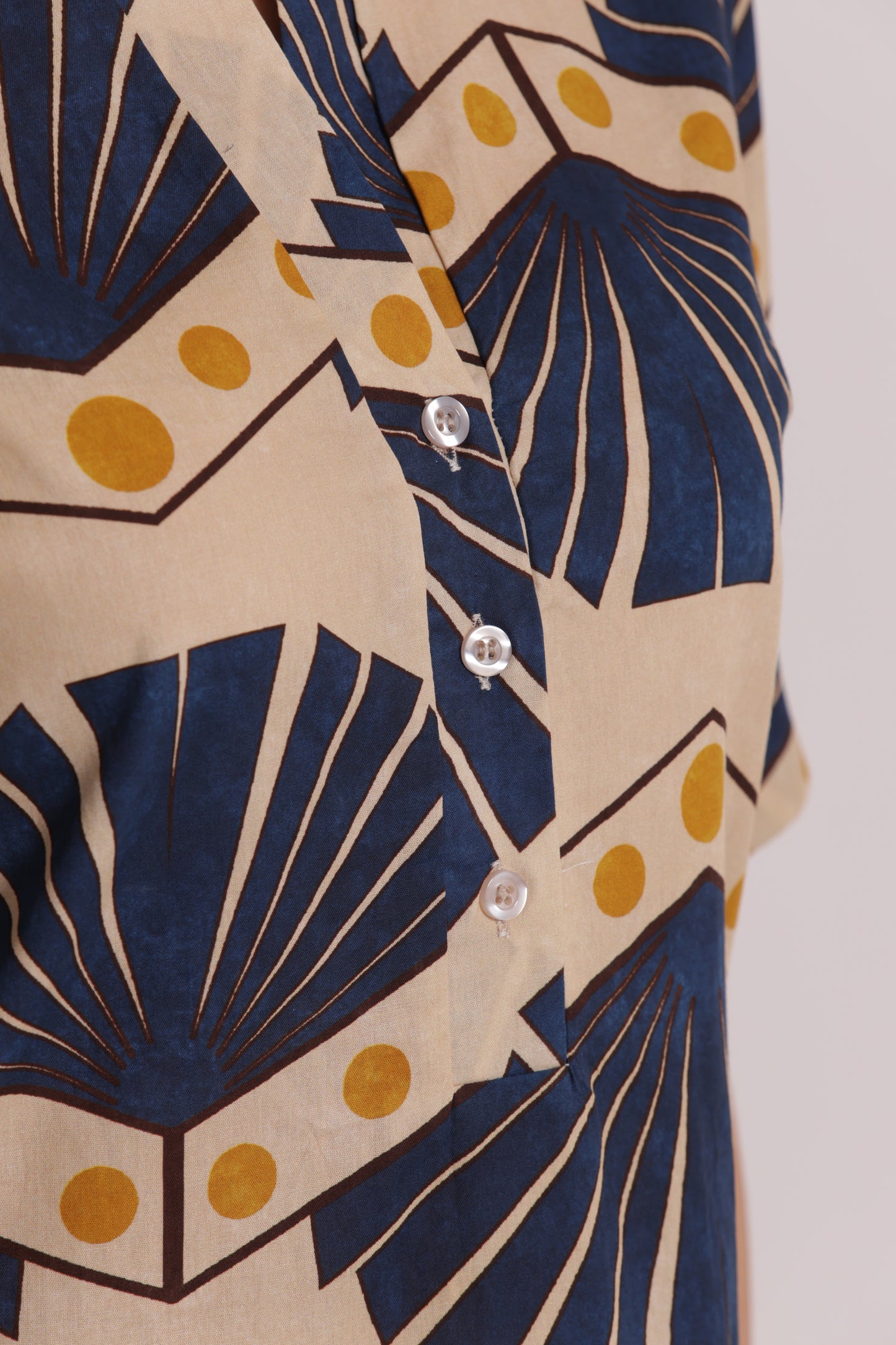 BLUSA A MANICHE CORTE IN FANTASIA