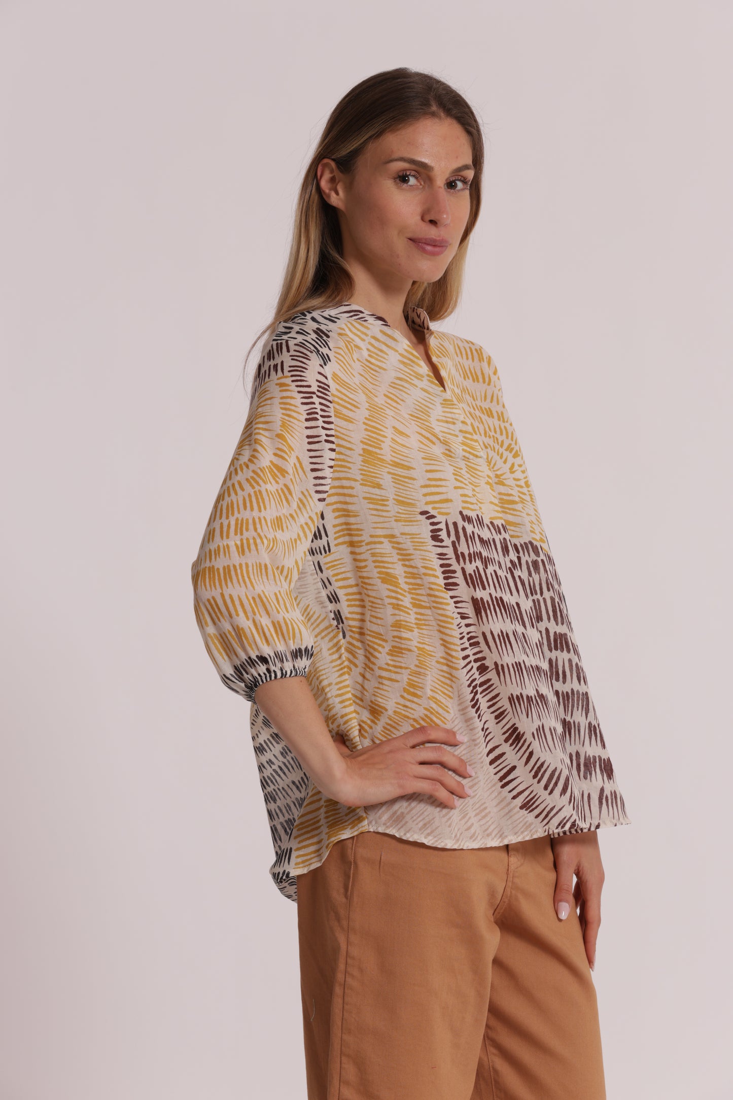 BLUSA IN FANTASIA GRAFFIO