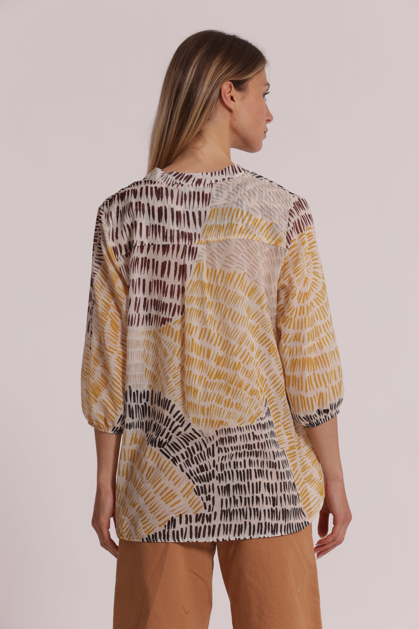 BLUSA IN FANTASIA GRAFFIO
