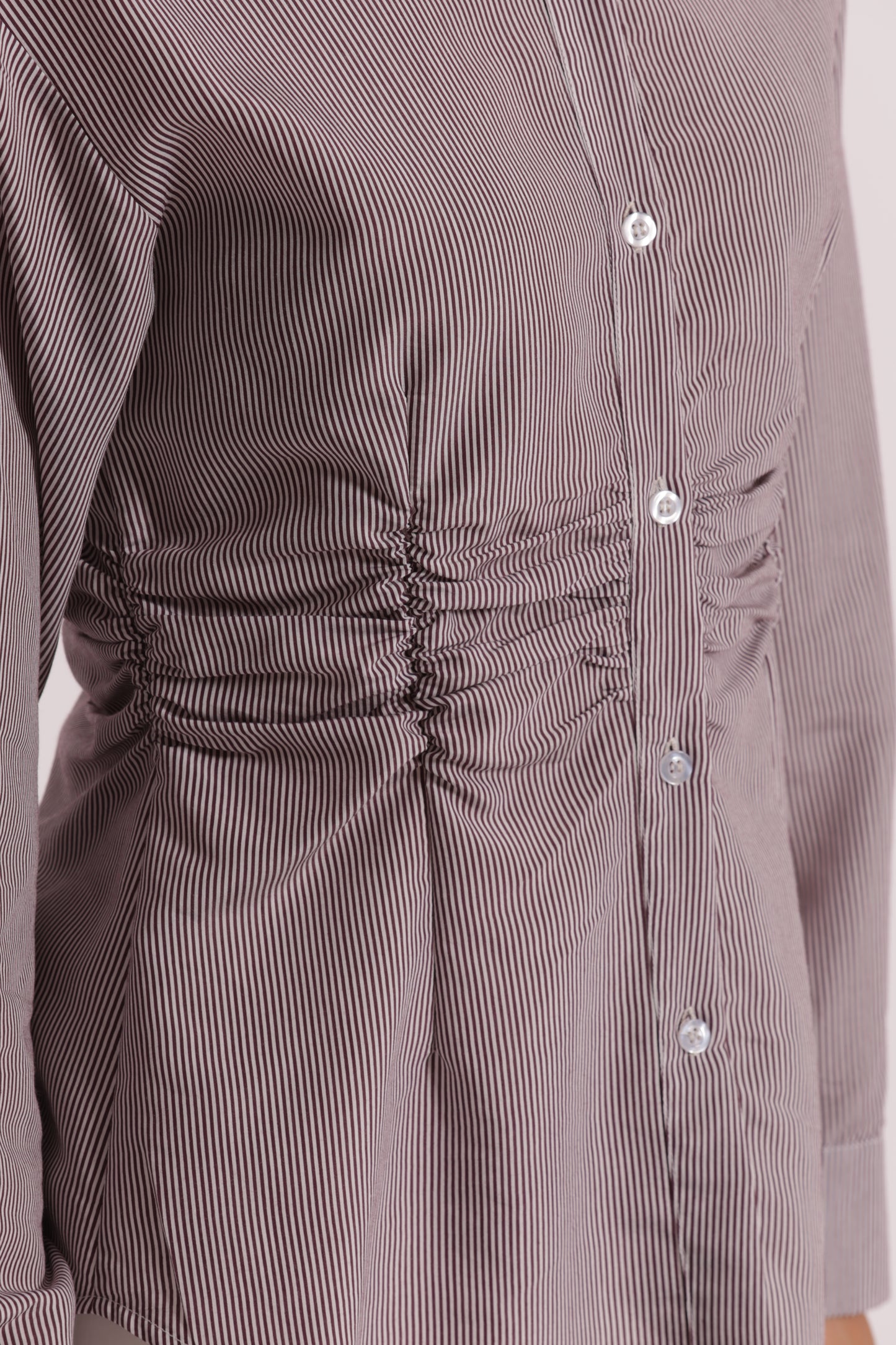 CAMICIA CON DETTAGLIO DRAPPEGGIO IN VITA