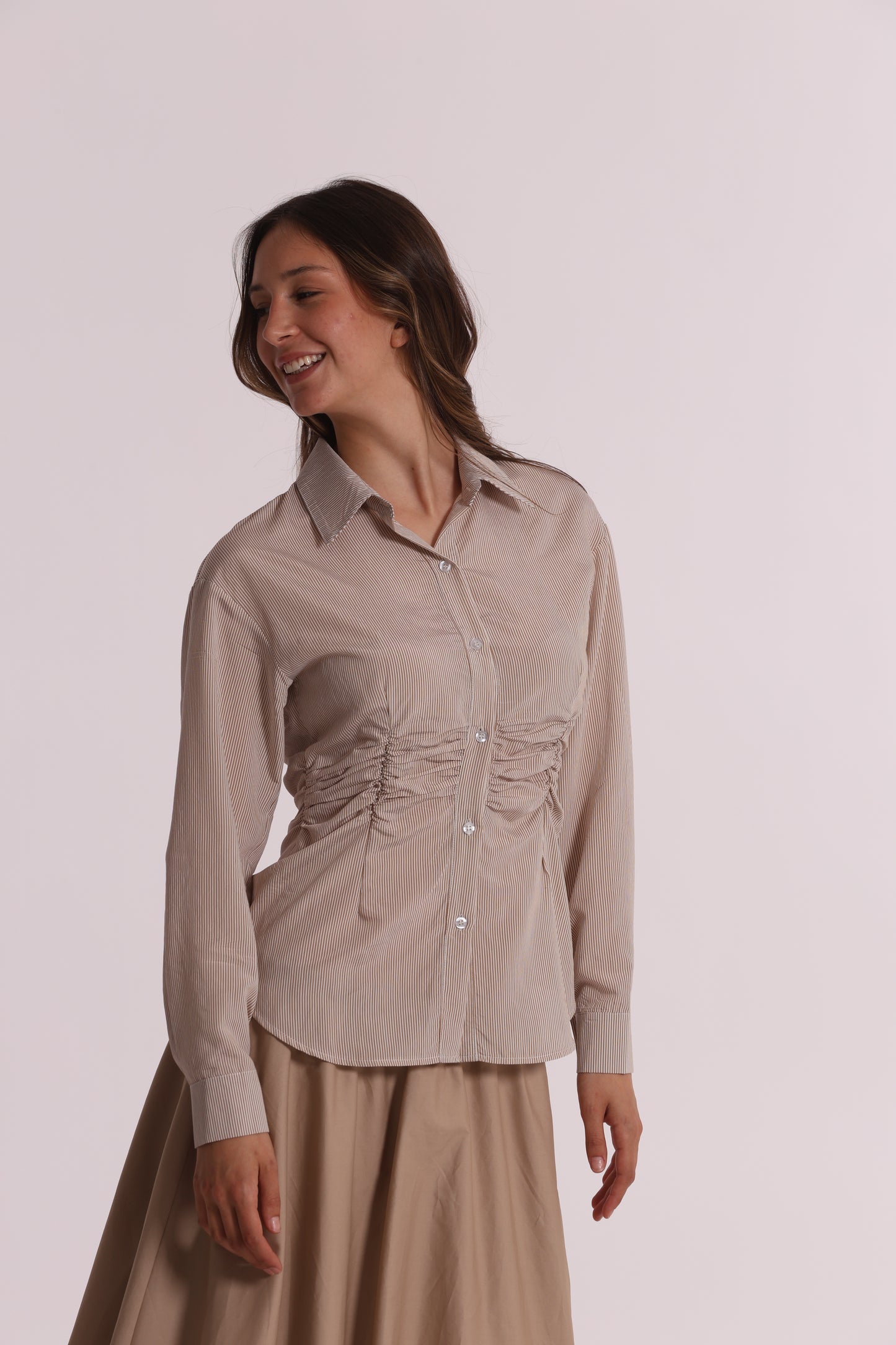 CAMICIA CON DETTAGLIO DRAPPEGGIO IN VITA