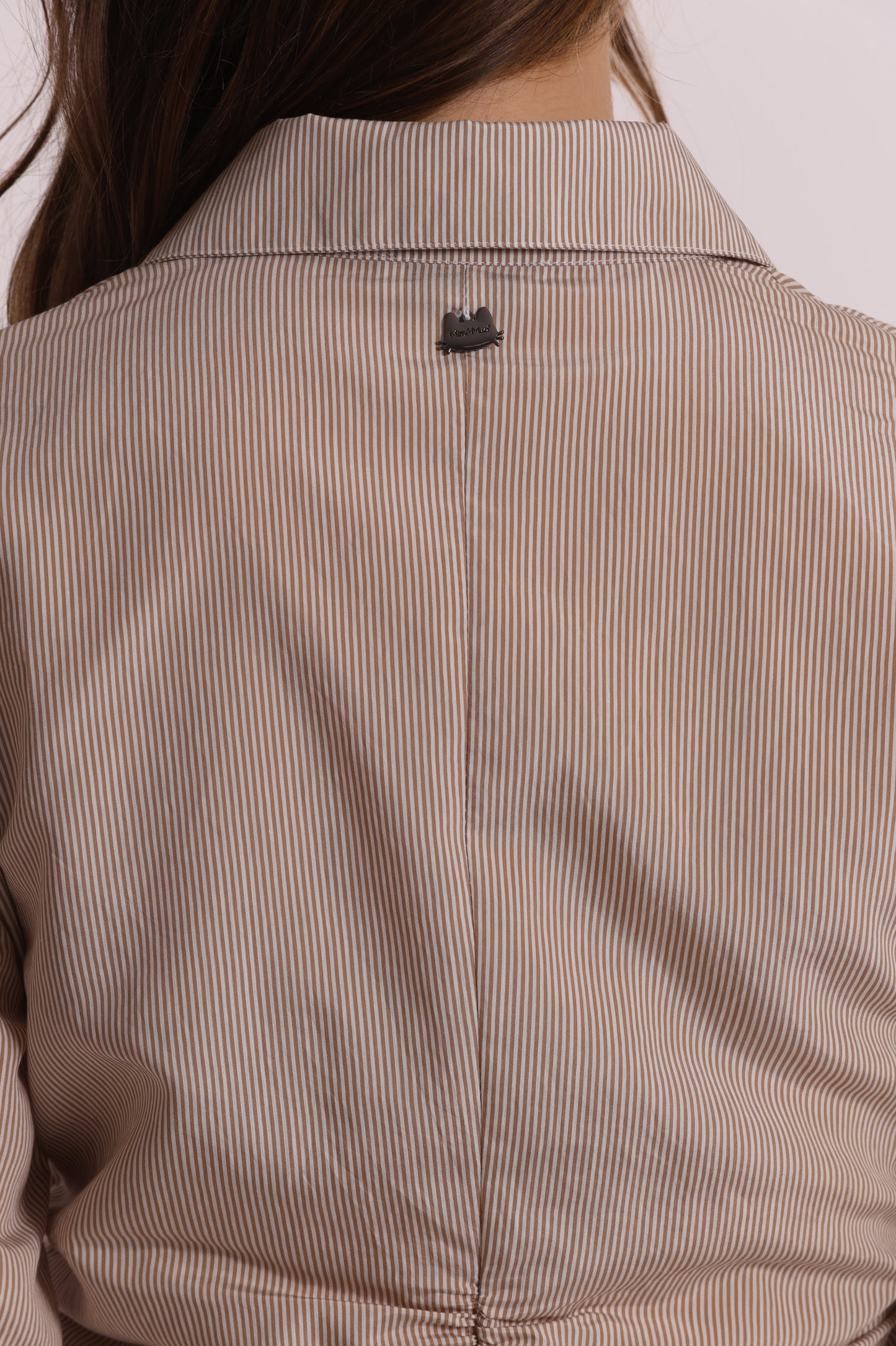 CAMICIA CON DETTAGLIO DRAPPEGGIO IN VITA