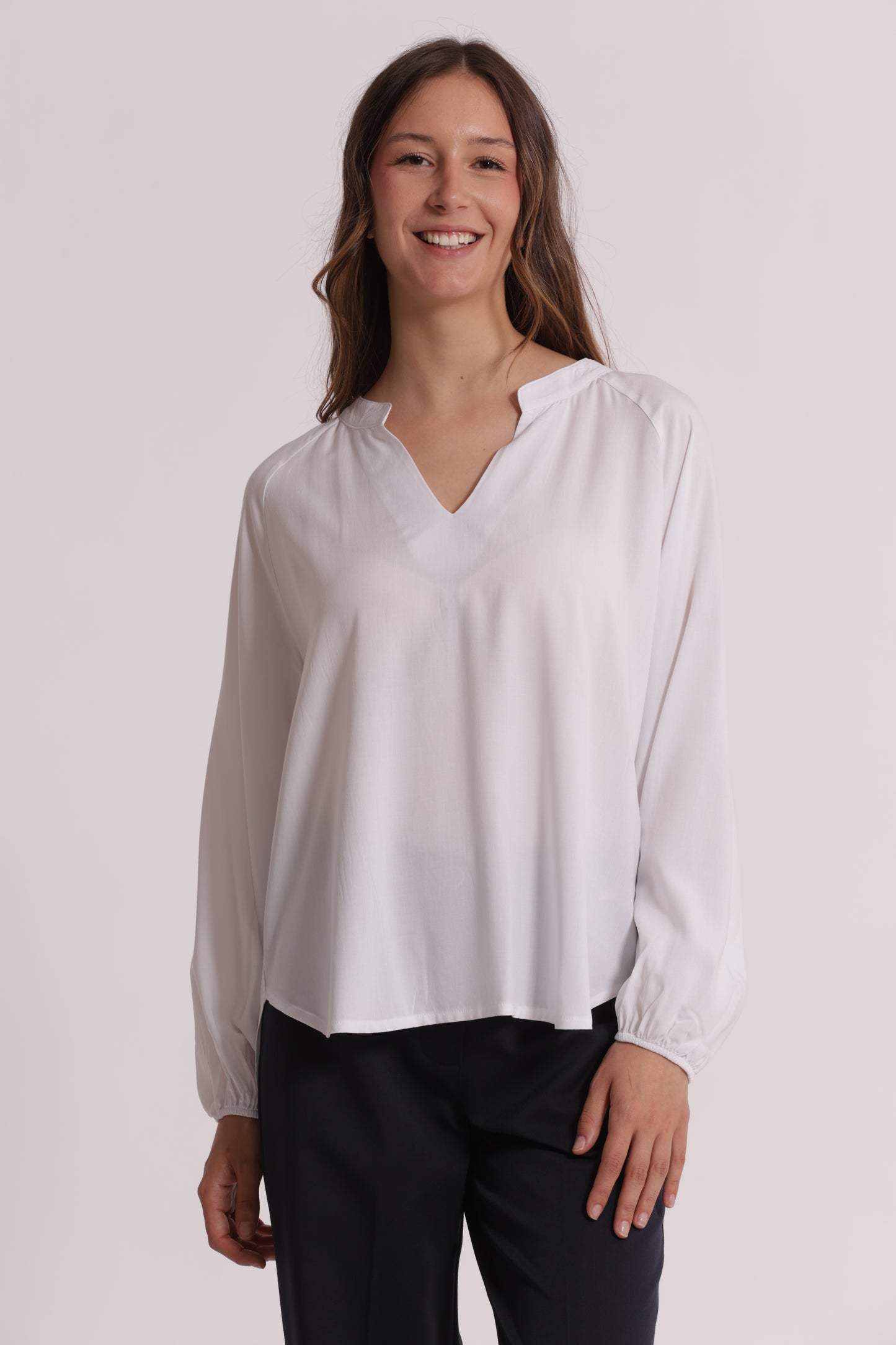 BLUSA A MANICHE LUNGHE TINTA UNITA