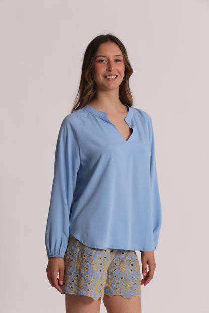 BLUSA A MANICHE LUNGHE TINTA UNITA