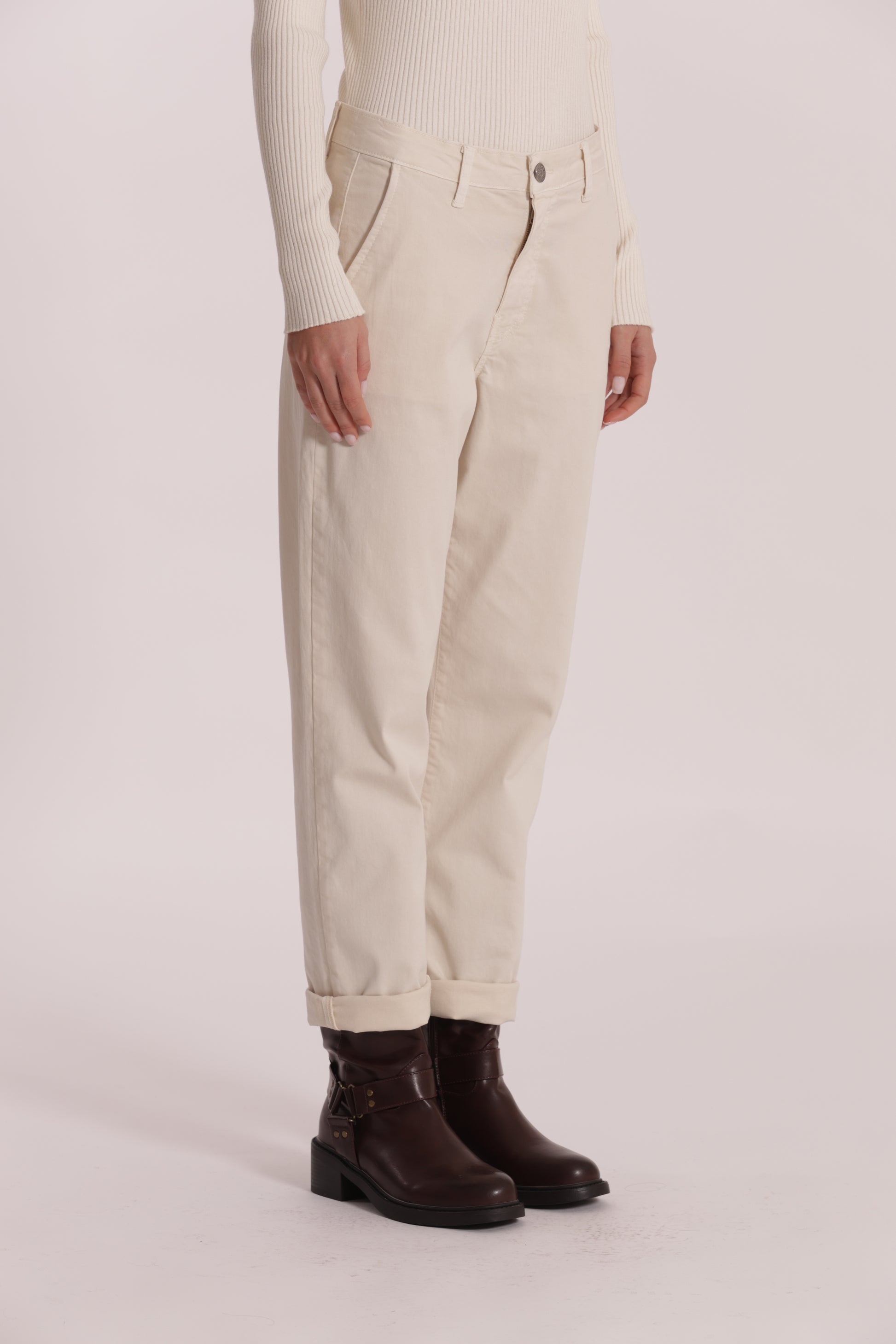 PANTALONE CHINOS IN GABARDINA