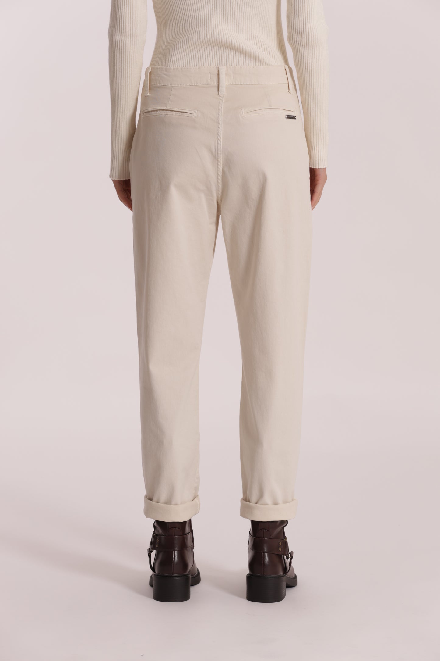 PANTALONE CHINOS IN GABARDINA