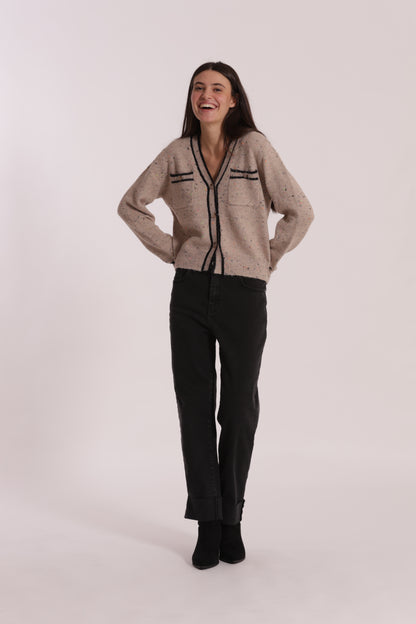 JEANS CROPPED CON RIVOLTO