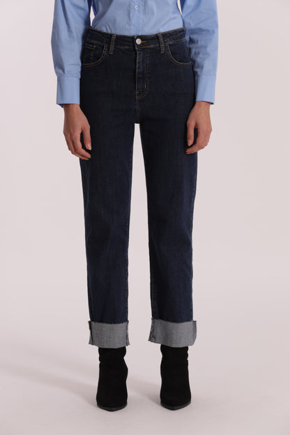 JEANS CROPPED CON RIVOLTO