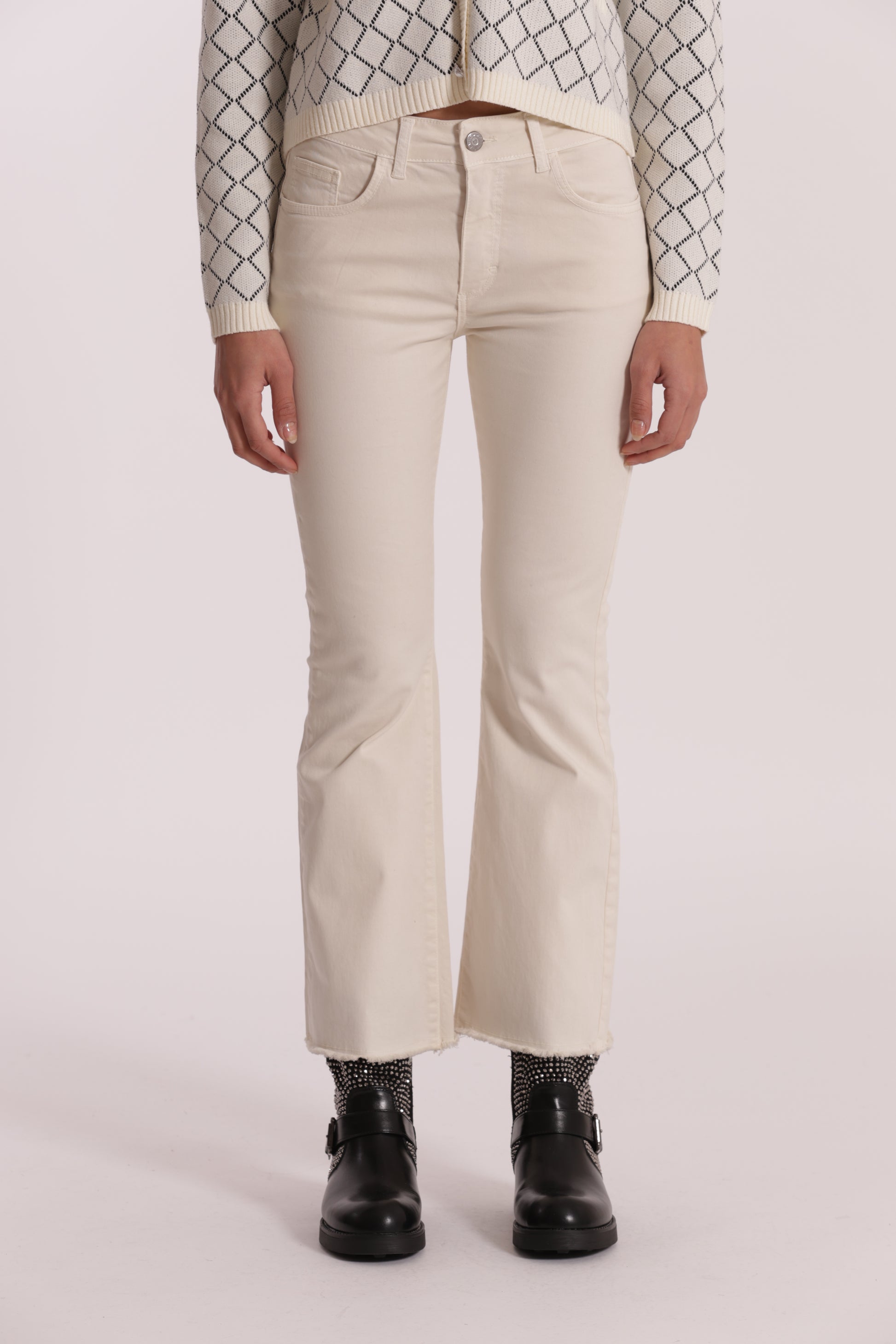 PANTALONE CROPPED FLARE IN GABARDINA