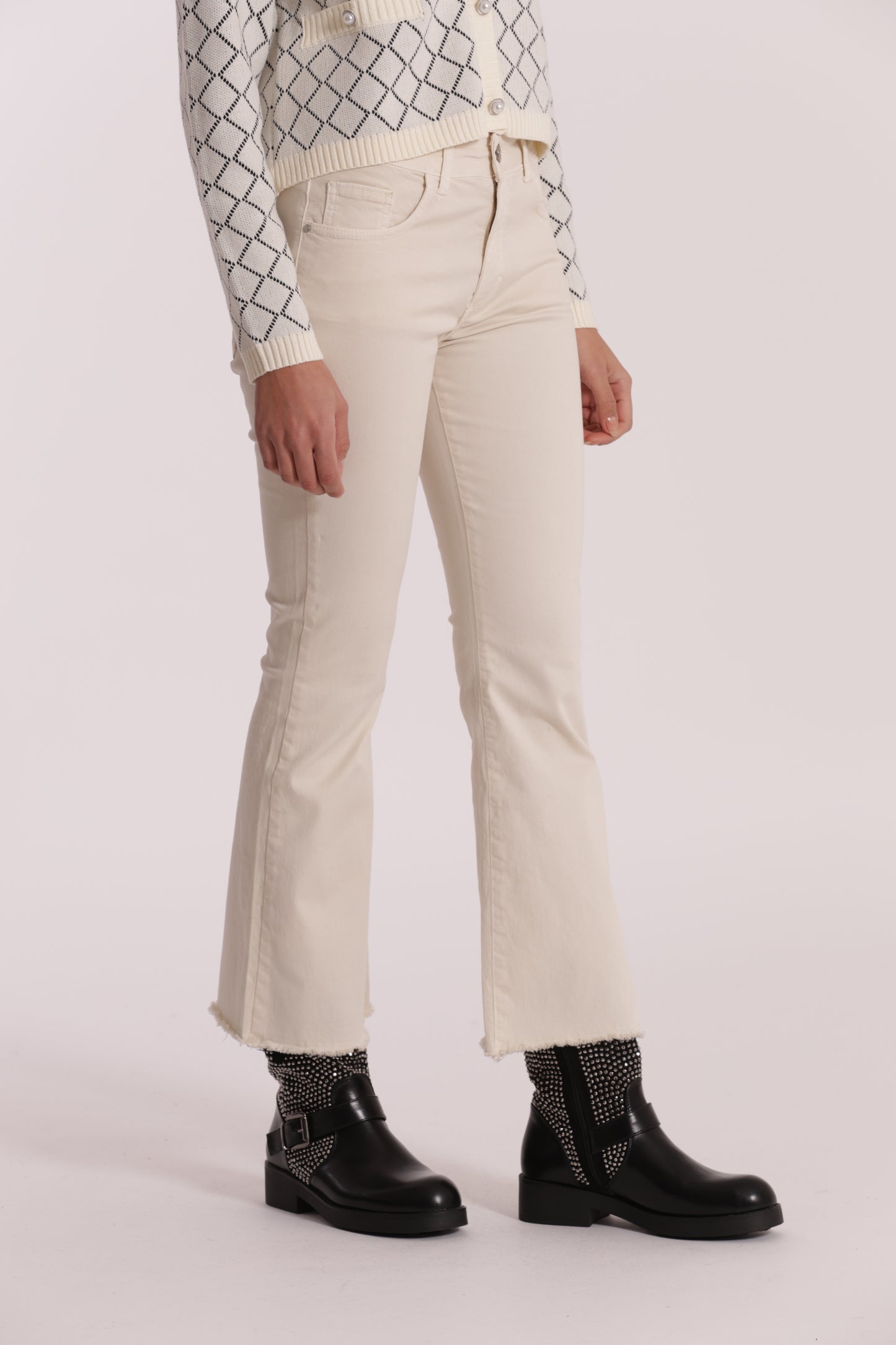 PANTALONE CROPPED FLARE IN GABARDINA