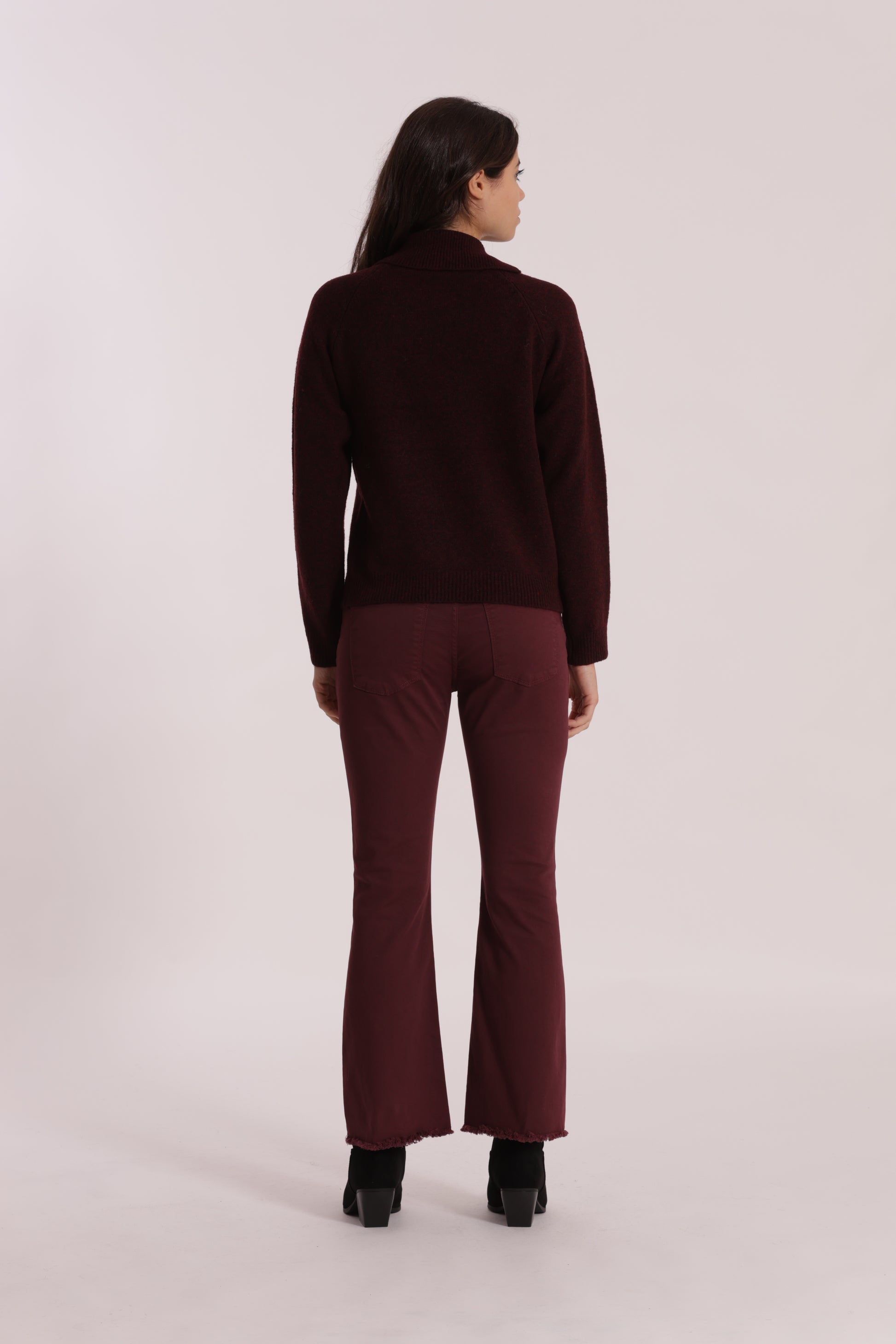 PANTALONE CROPPED FLARE IN GABARDINA