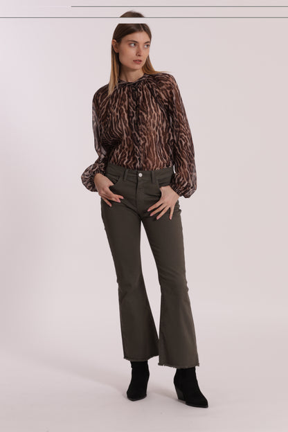 PANTALONE CROPPED FLARE IN GABARDINA