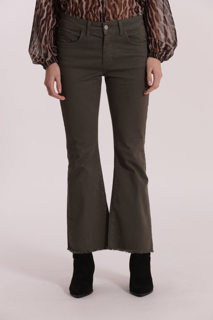 PANTALONE CROPPED FLARE IN GABARDINA