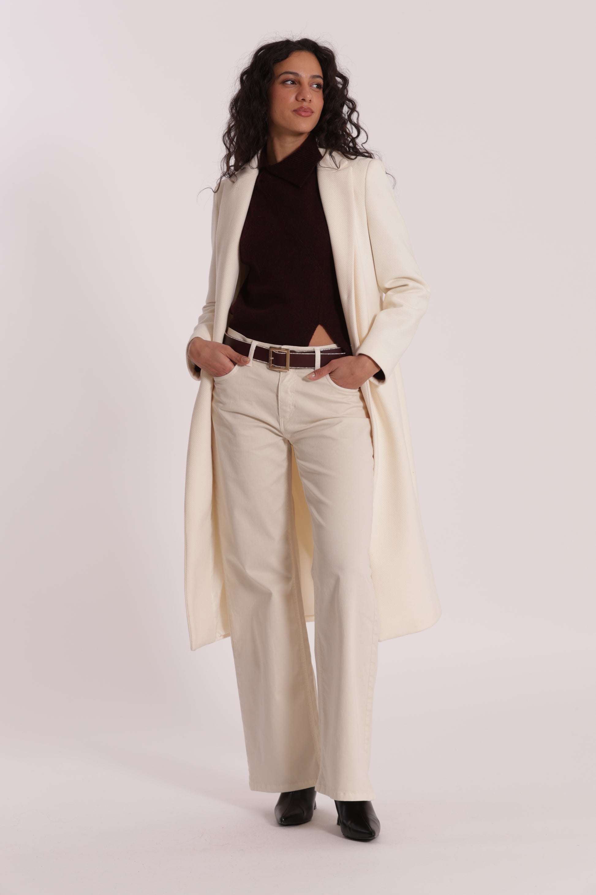 PANTALONE DRITTO CON TASCA QUADRATA IN GABARDINA