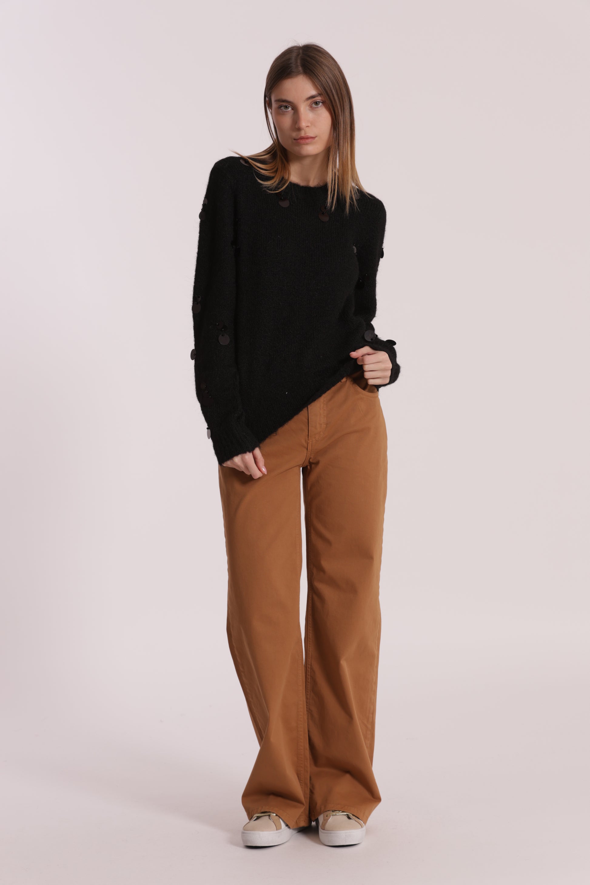 PANTALONE DRITTO CON TASCA QUADRATA IN GABARDINA