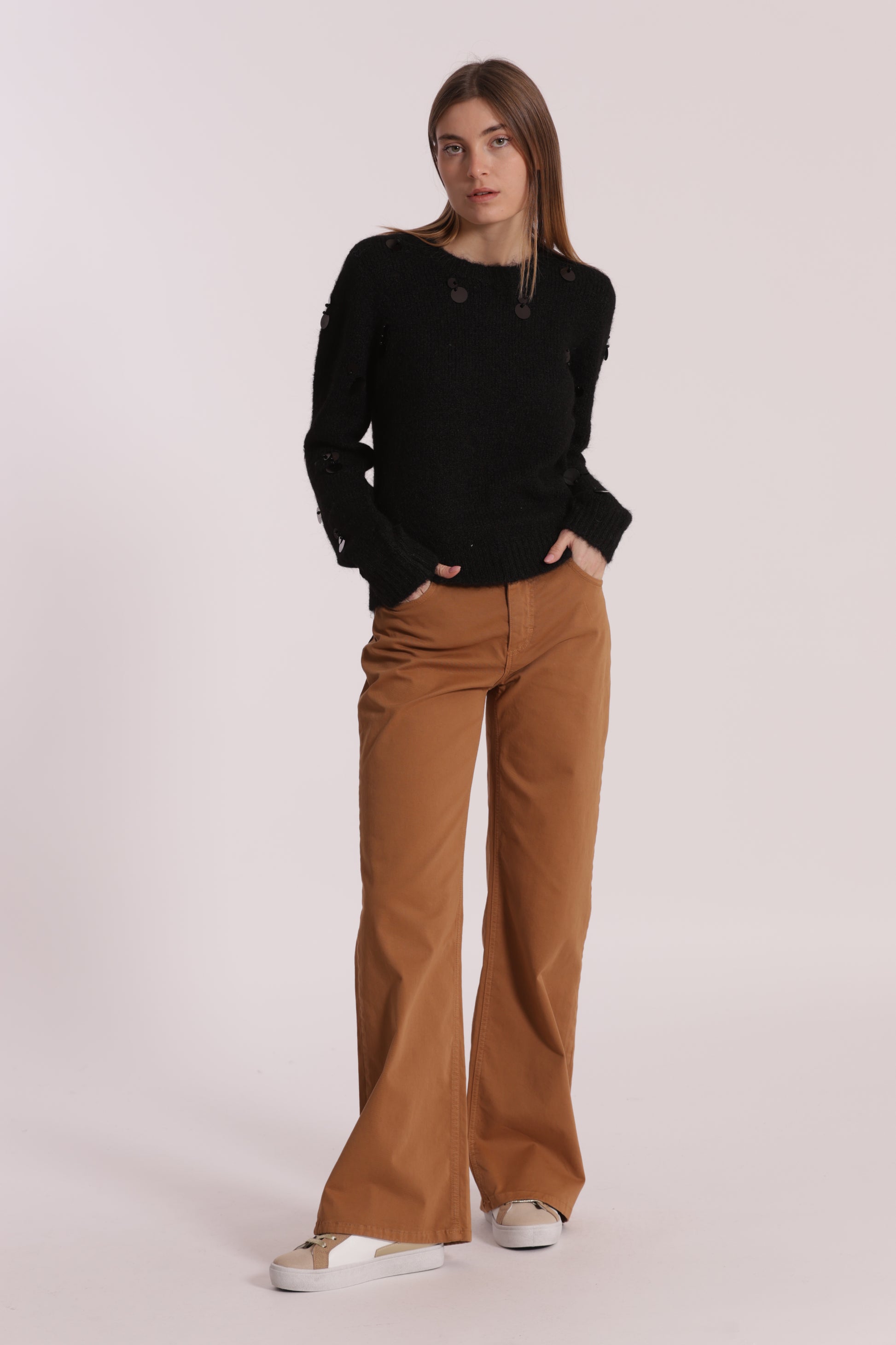 PANTALONE DRITTO CON TASCA QUADRATA IN GABARDINA